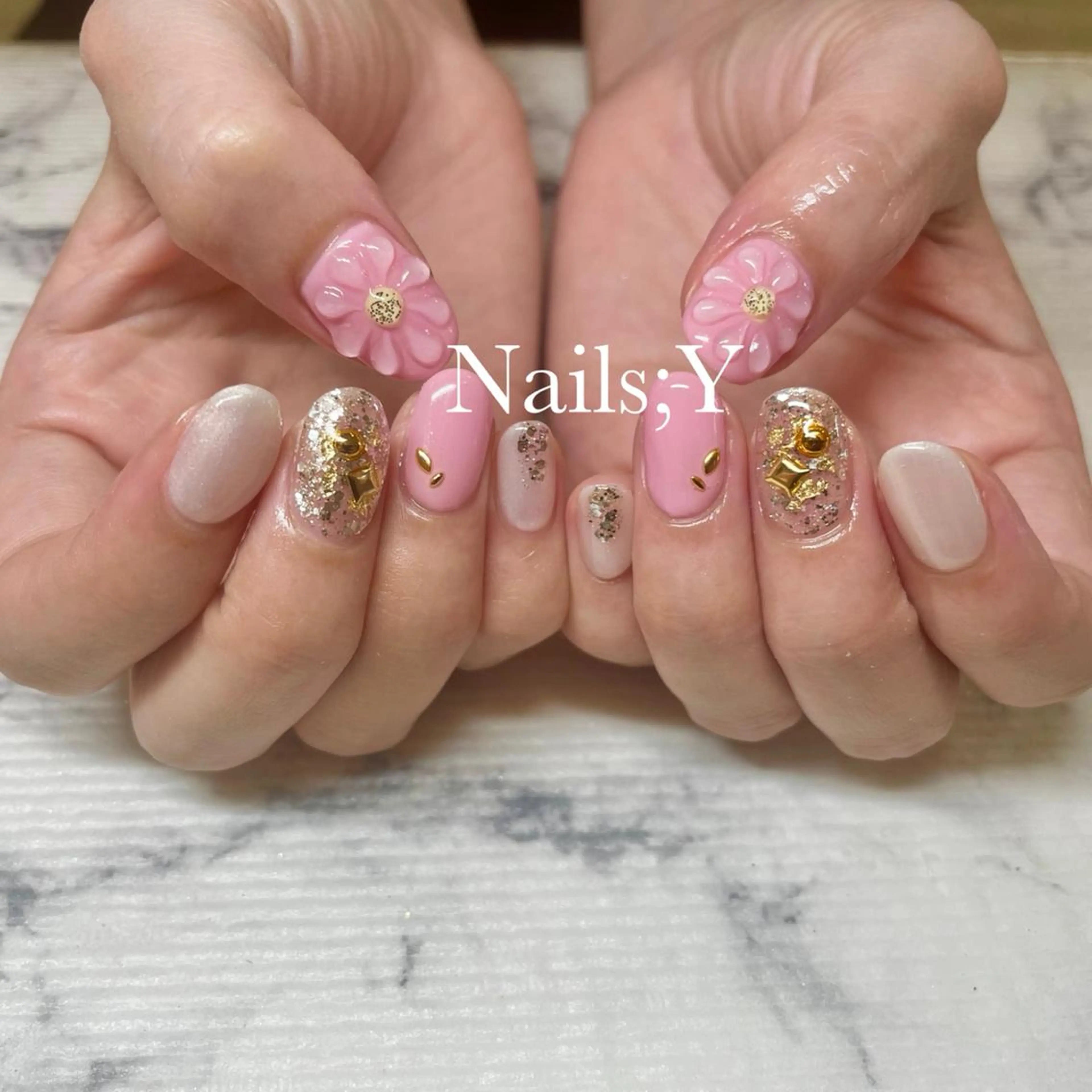 ネイル 桜ネイル 黄色 ハンドネイル yo koのネイルデザイン