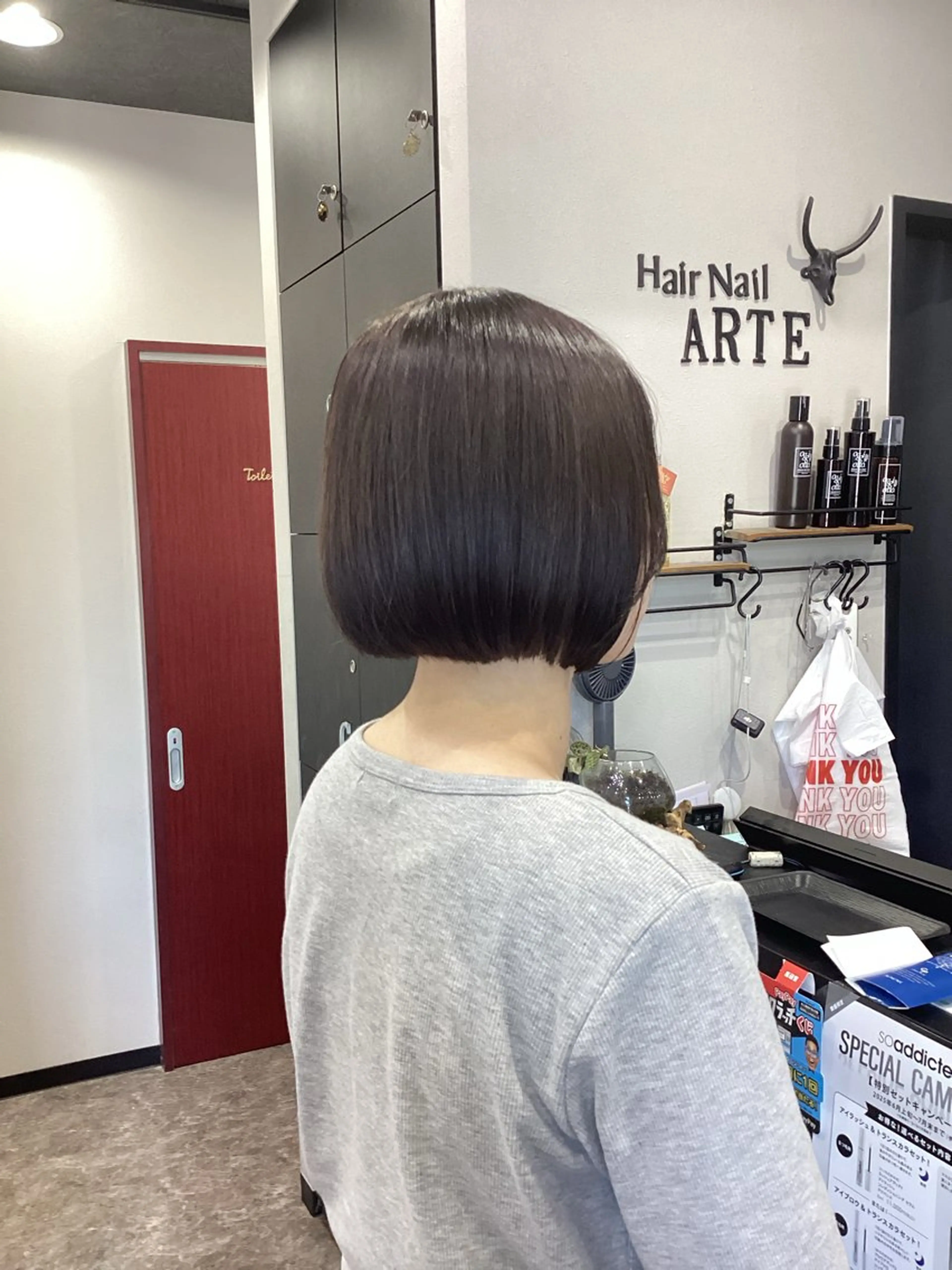 ショート カラー ヘアカラー 友滝 真菜美のヘアスタイル