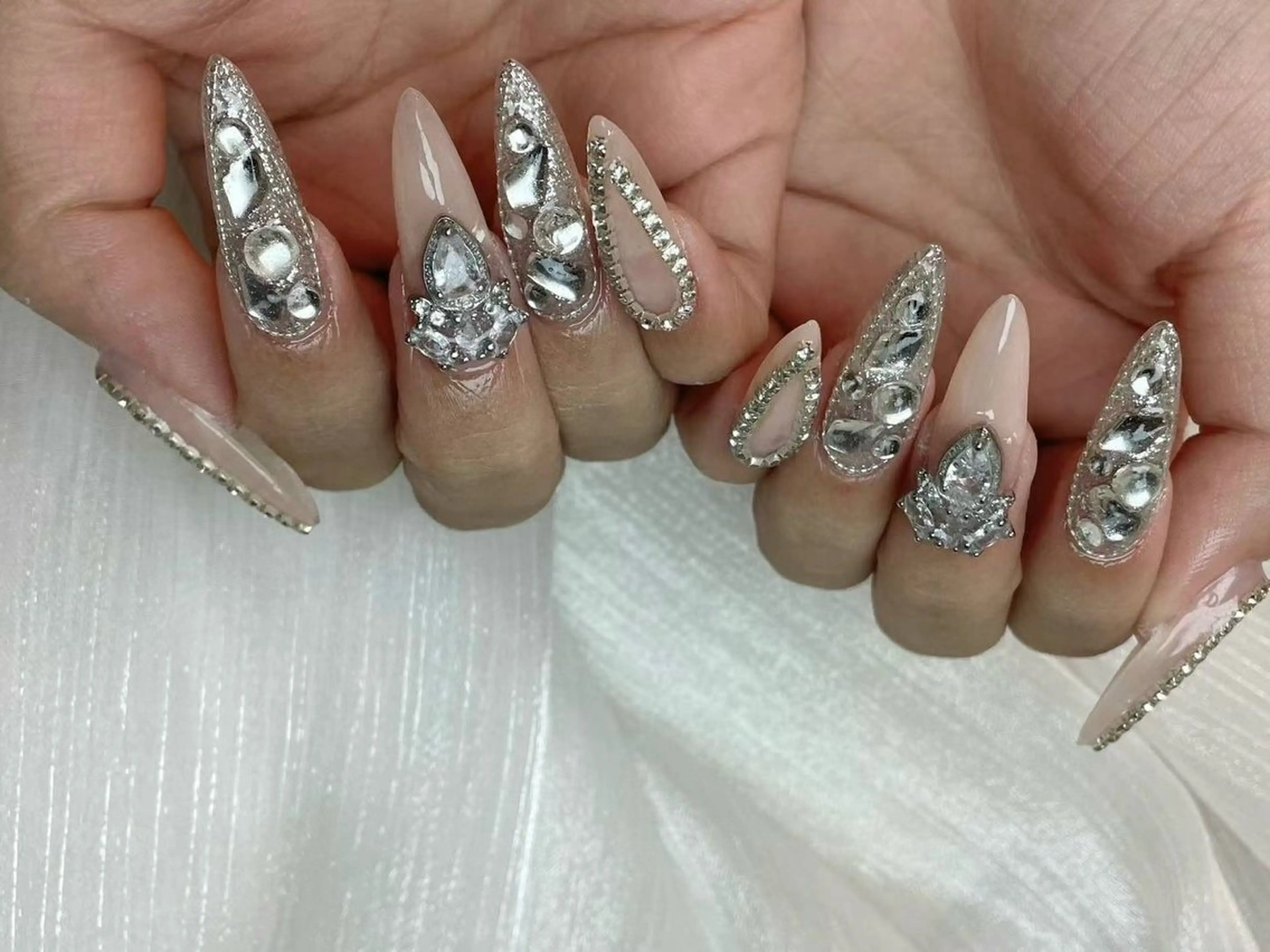 ネイル アートネイル フラワーネイル フットネイル ジェルネイル マグネットネイル Babarla Nailのネイルデザイン