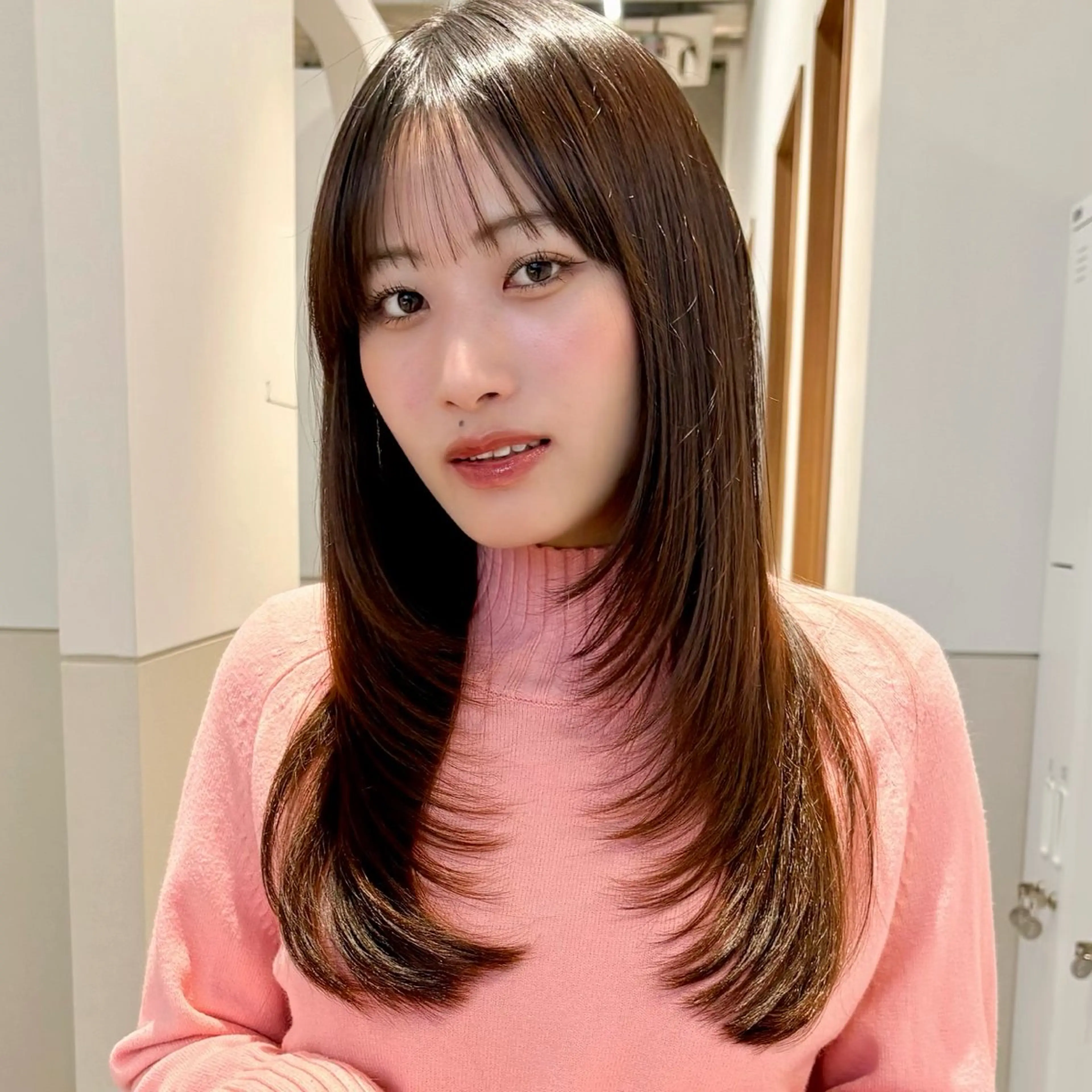 ロング レイヤーカット トリートメント カット トリートメント ULTOWA🩵 佐取歩のヘアスタイル