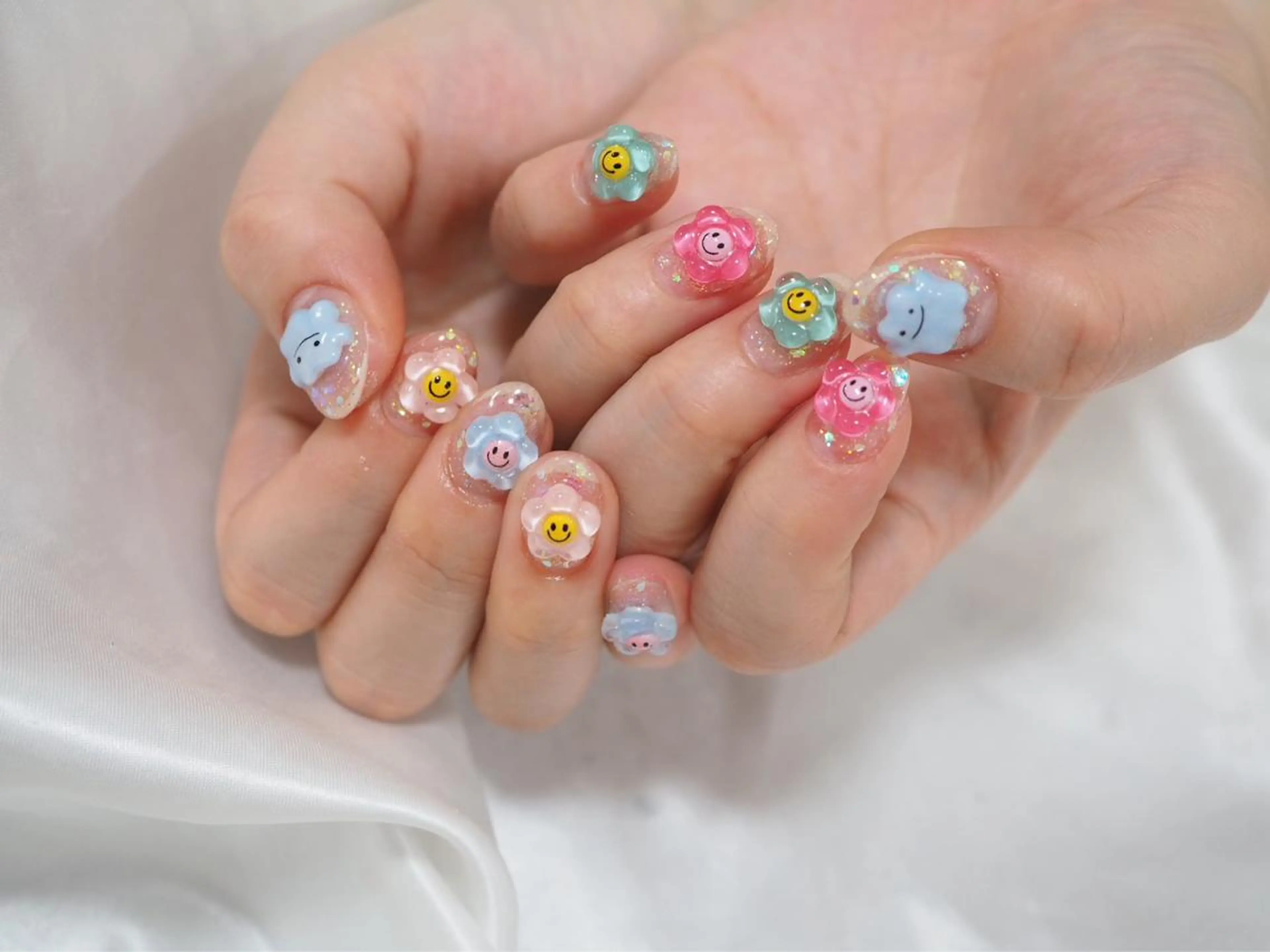ショート ネイル Amore 板谷爽花のネイルデザイン