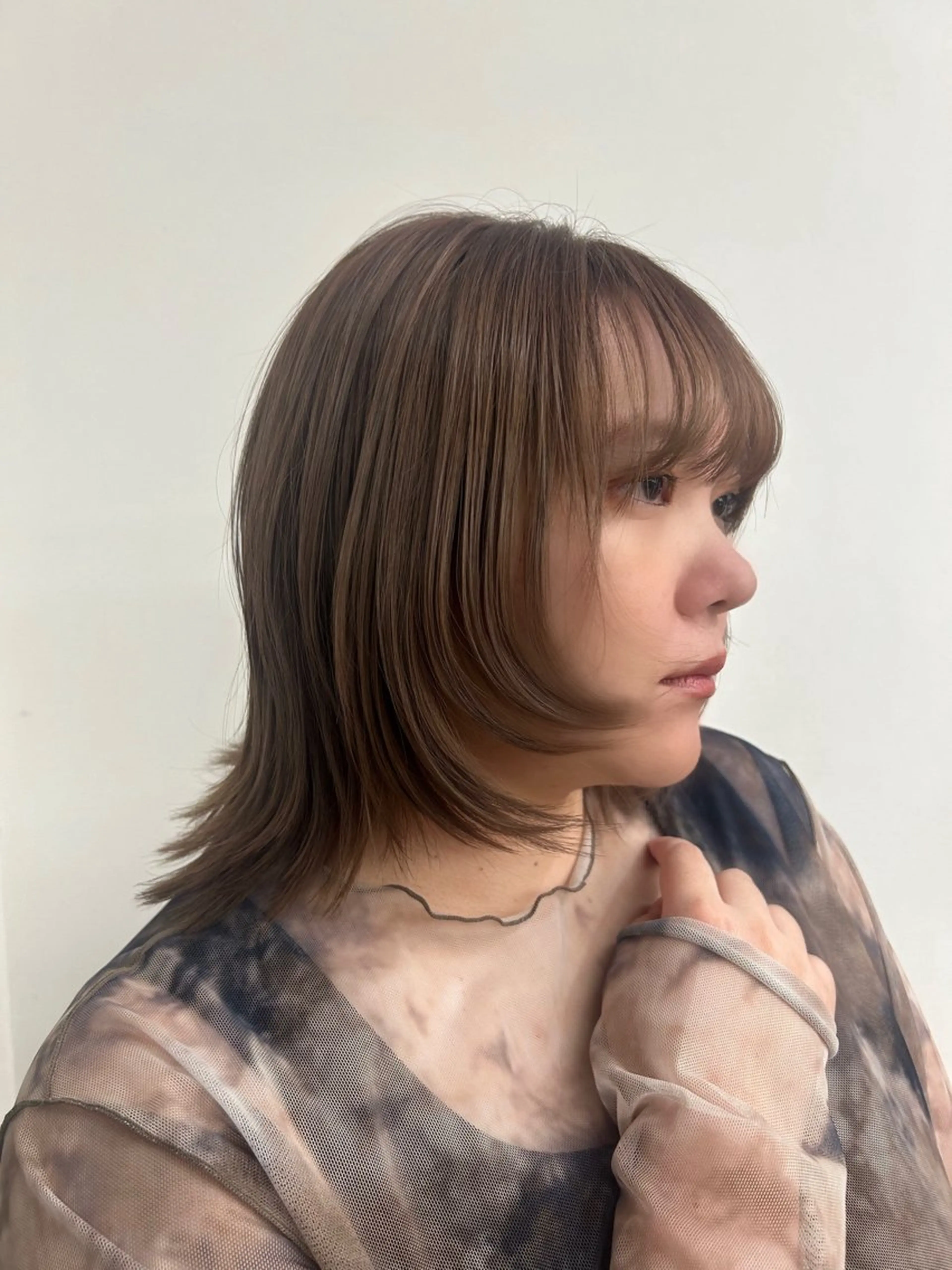 ミディアム カラー ベージュカラー 透明感カラー ミルクティーベージュ ヘアカラー 【pole】 kotoのヘアスタイル