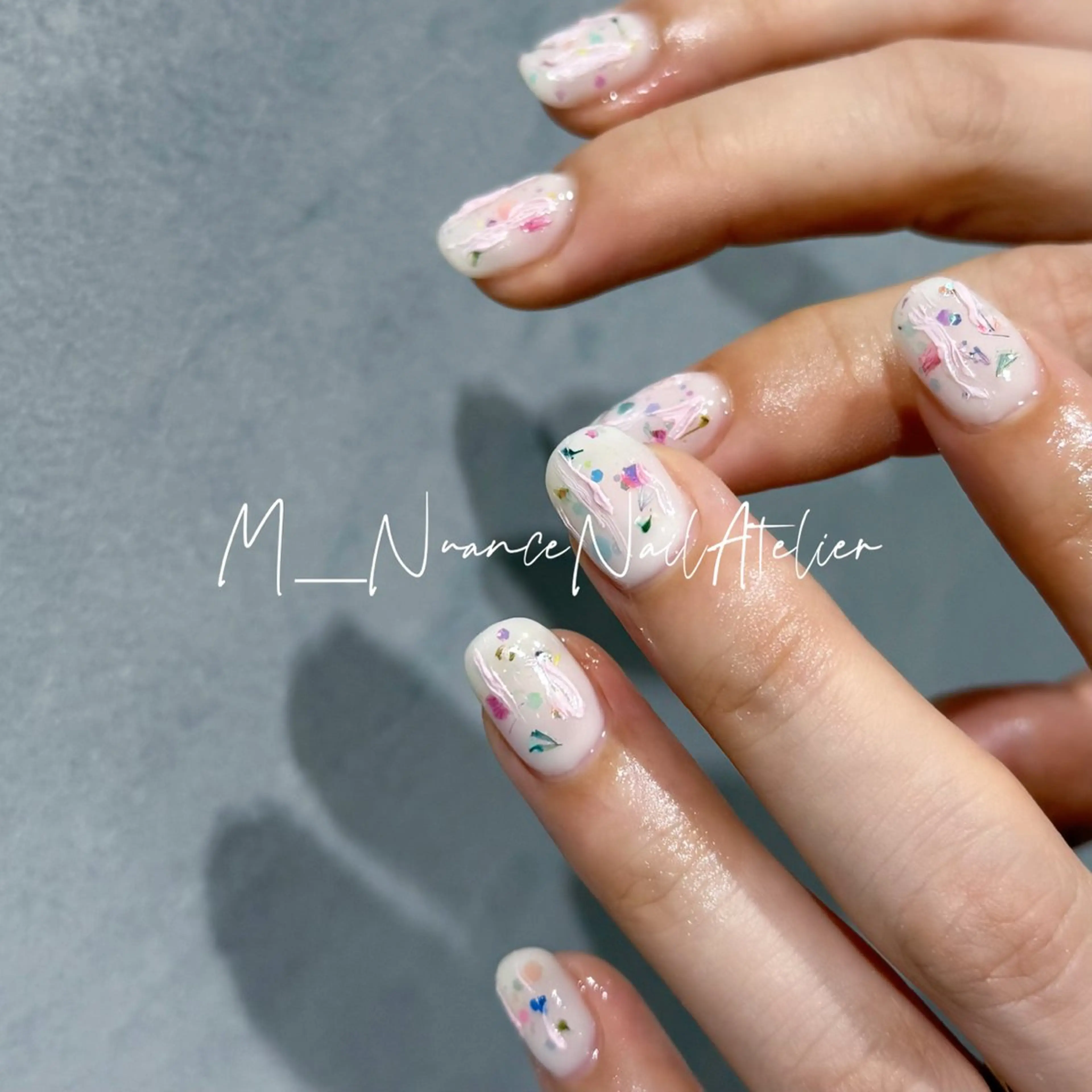 ネイル マグネットネイル ニュアンスネイル オフィスネイル シンプルネイル ハンドネイル GO TODAY横浜Solace店所属・M___nail atelierのネイルデザイン