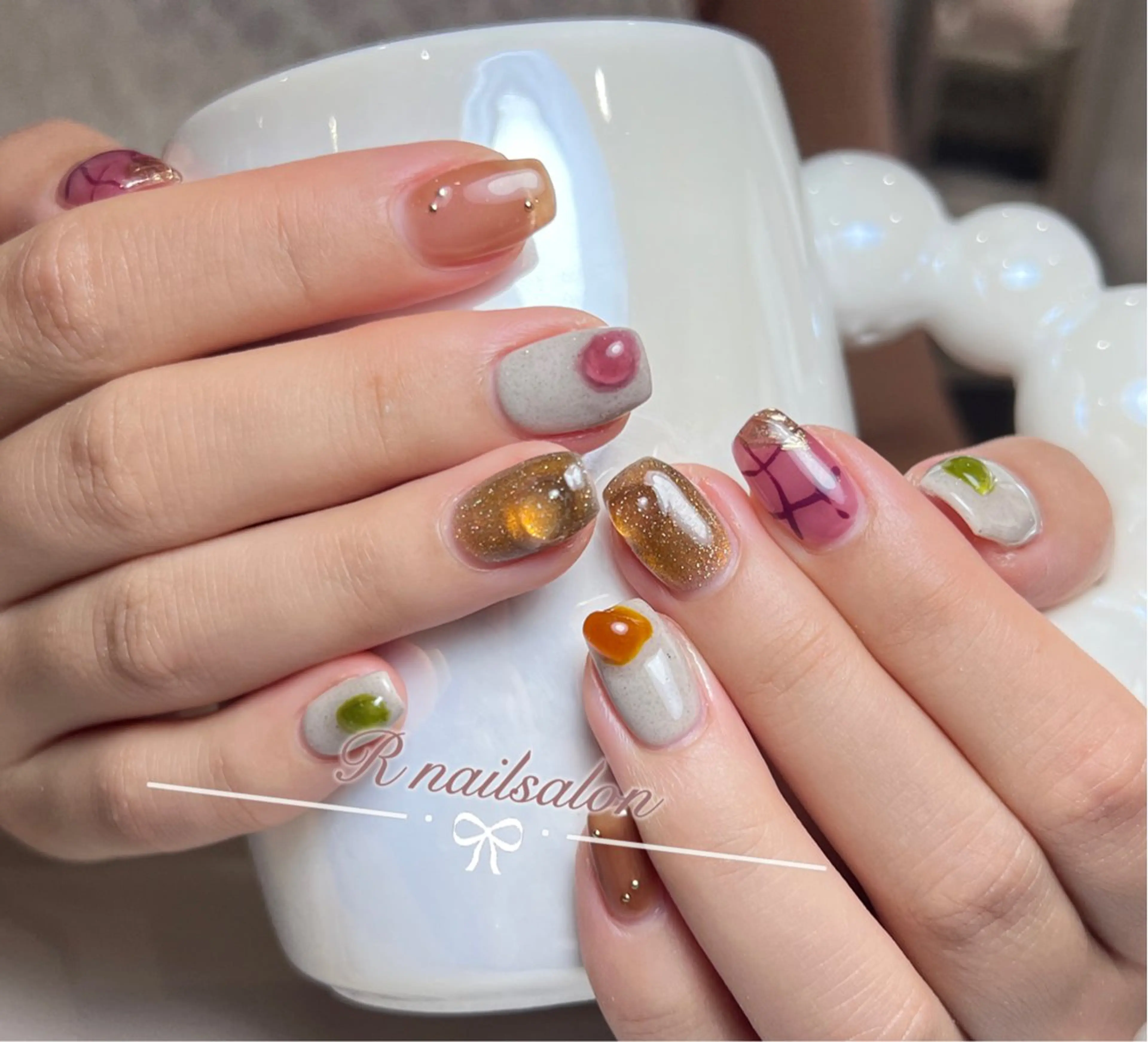ミディアム ハンドネイル R NAILSALONのネイルデザイン