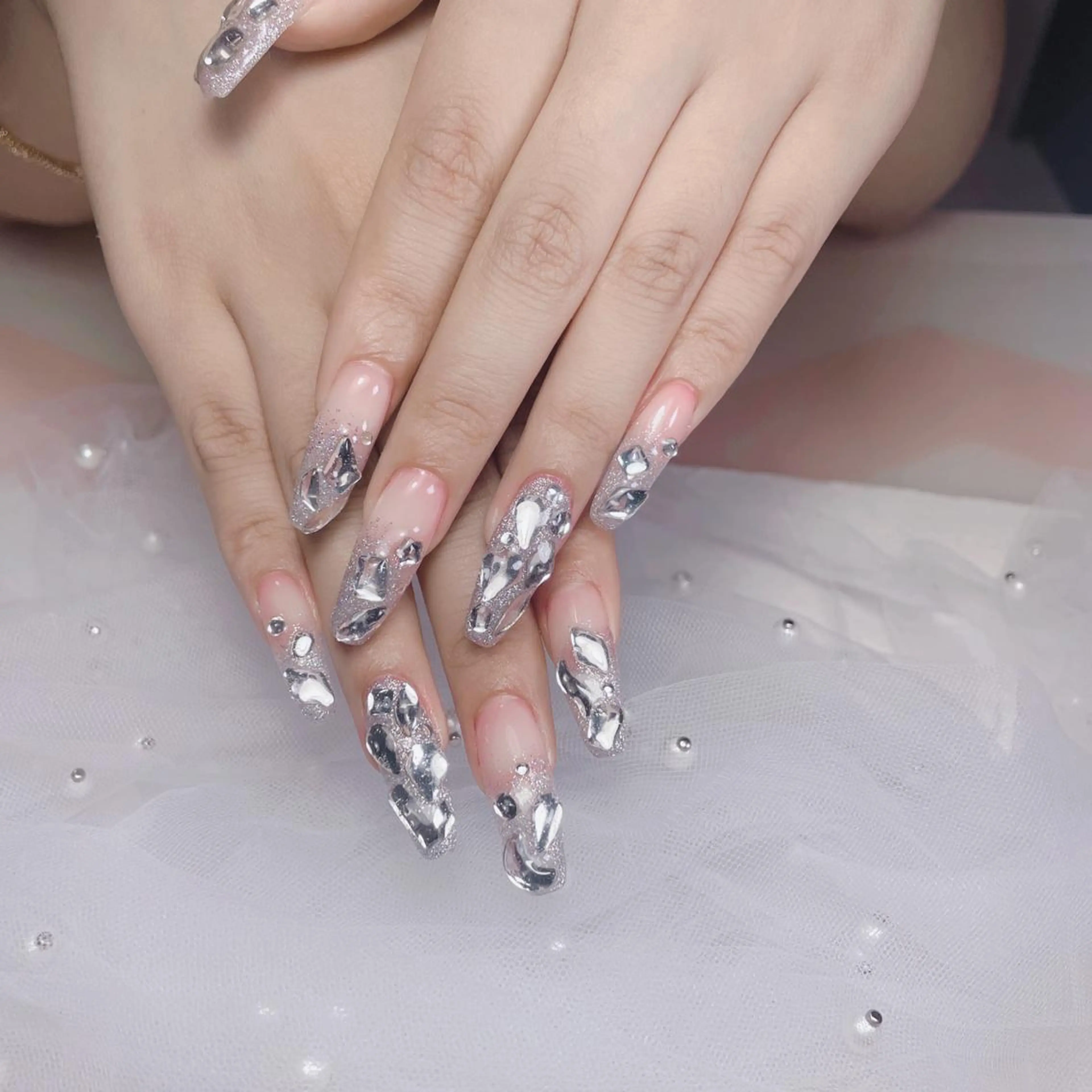 ネイル ハンドネイル uuネイルサロン所属・uu ネイルサロン関内🌼のネイルデザイン