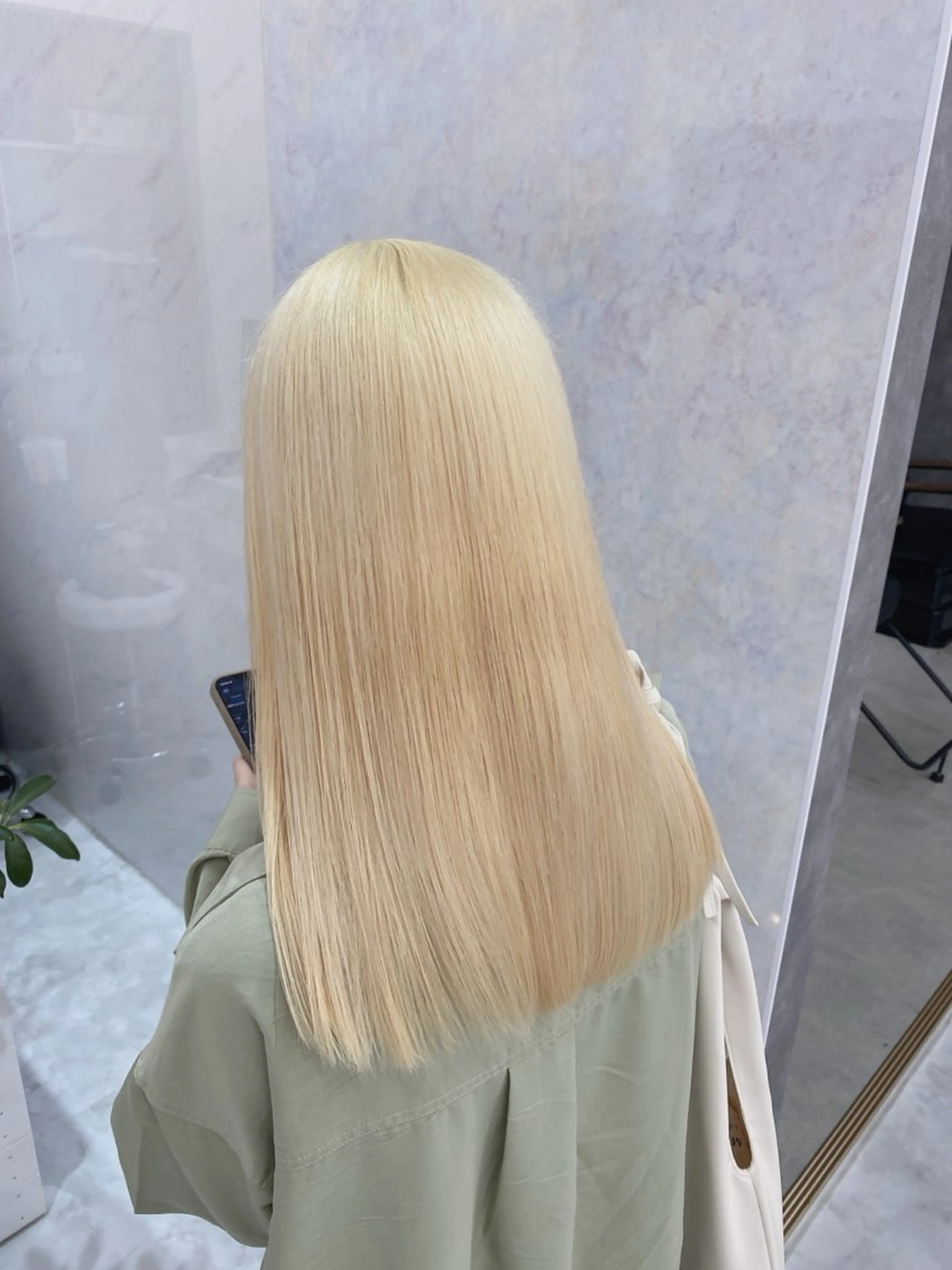 ロング カラー ヘアアレンジ ヘアカラー トリートメント ヘアセット 🎀韓国ヘア🎀 𝐬𝐚𝐫𝐚🎀のヘアスタイル