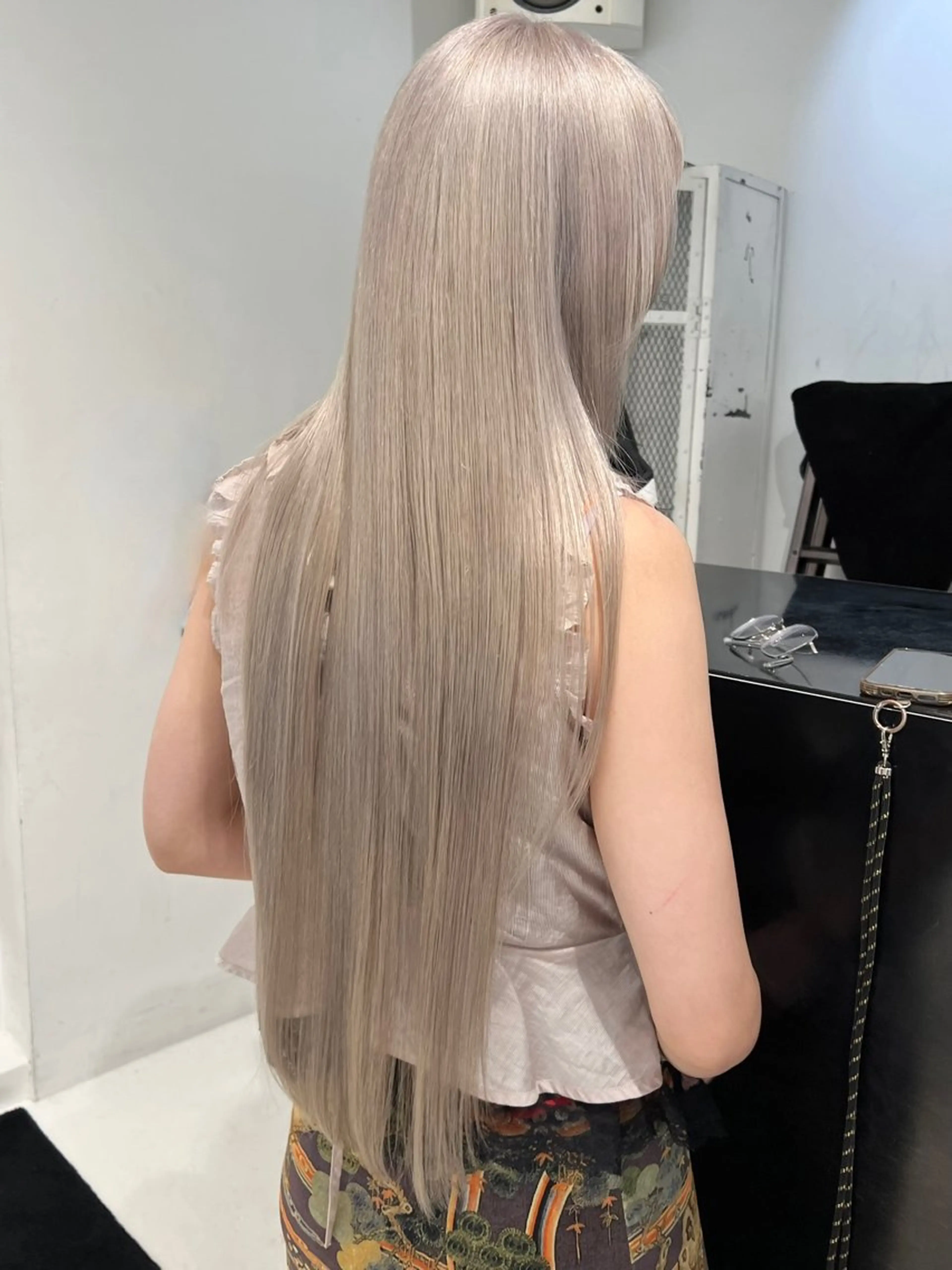 セミロング カラー カット ヘアカラー トリートメント HARU//原宿🤍 リピート率NO.1のヘアスタイル