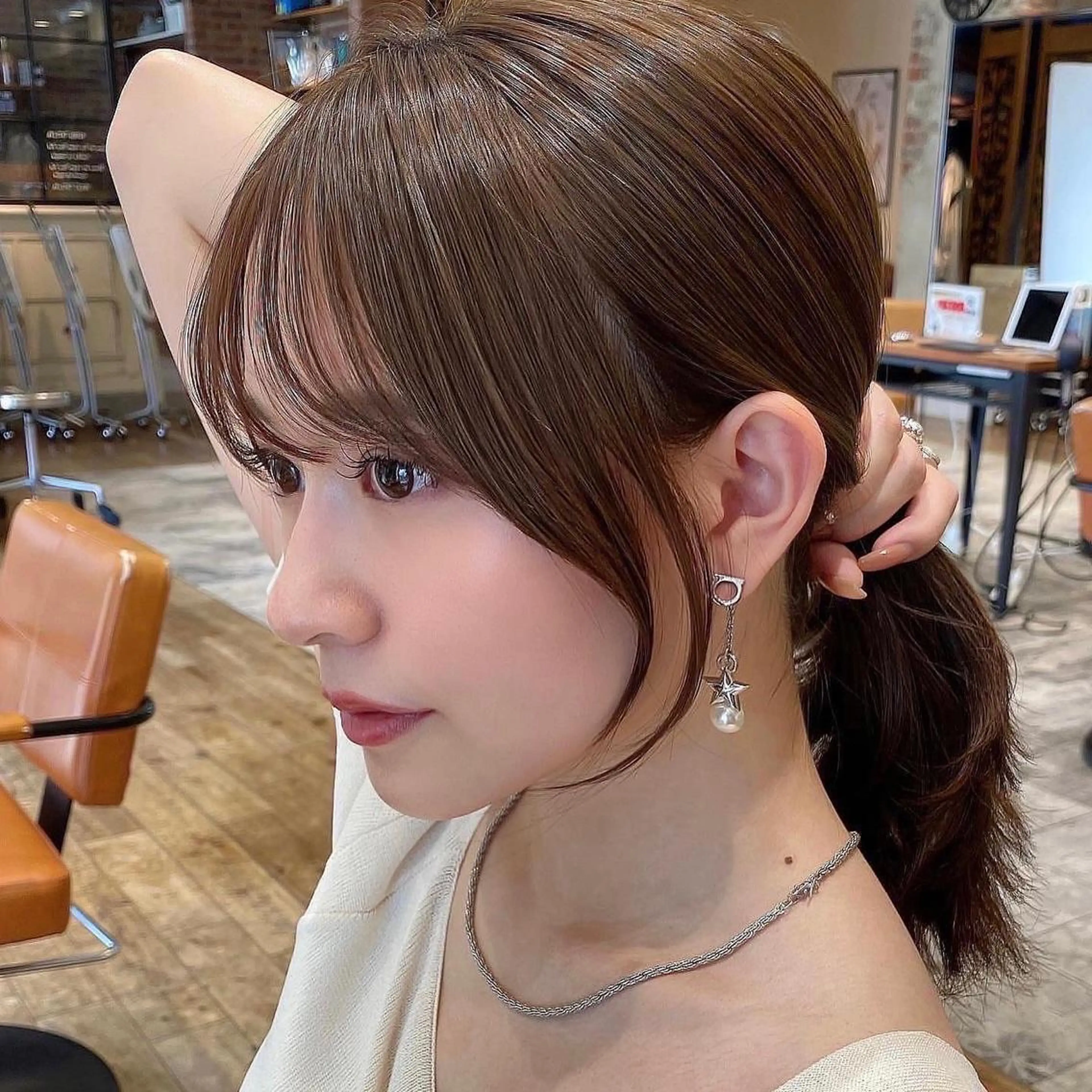 ロング くびれヘア 顔周りカット 髪質改善 ロング 縮毛矯正 カット ヘアカラー トリートメント 🧡くびれヘア/前髪 顔周り🧡久原結衣のヘアスタイル