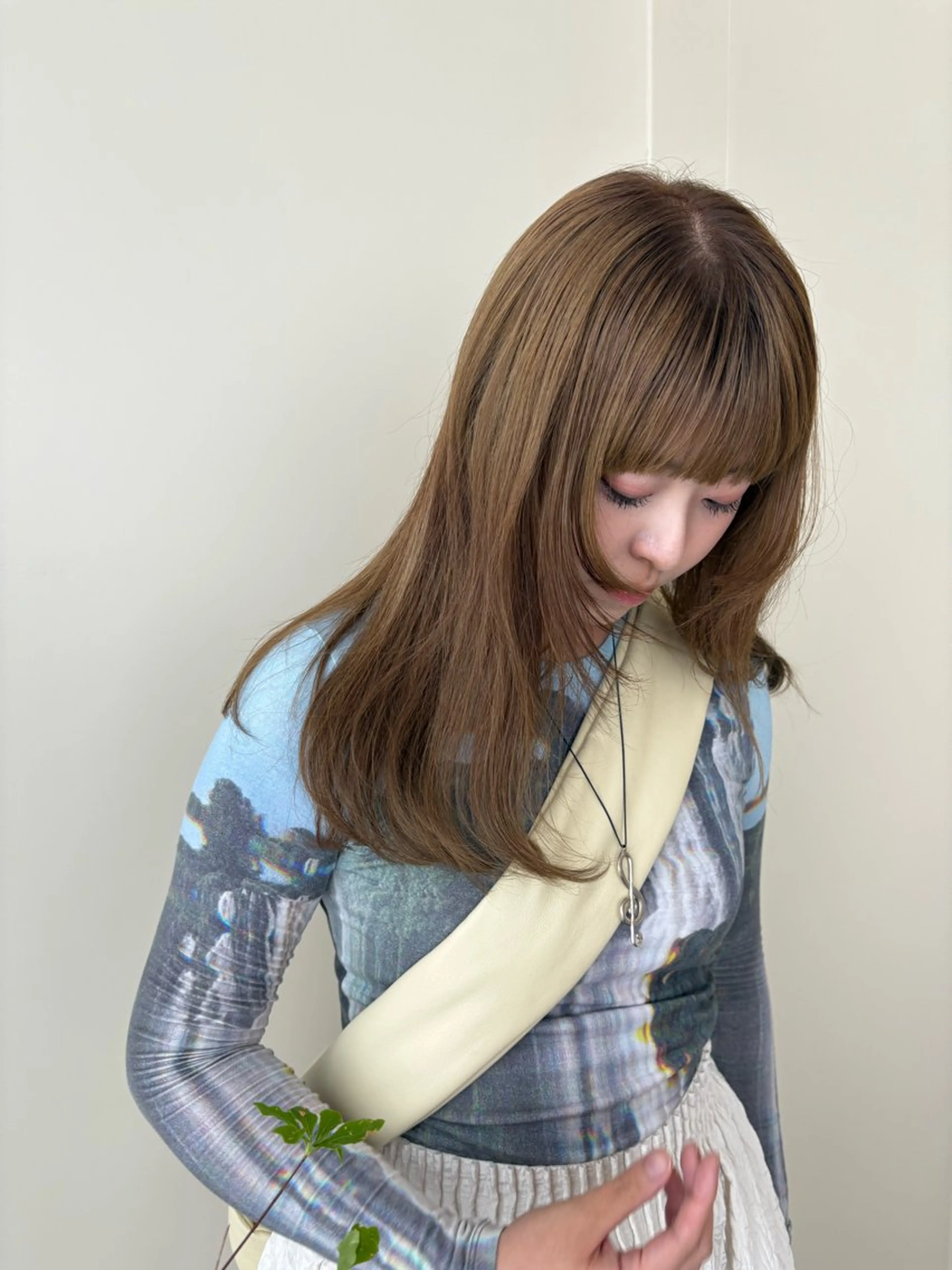 ロング カラー 透明感カラー ヘアカラー トリートメント キタ リオナのヘアスタイル