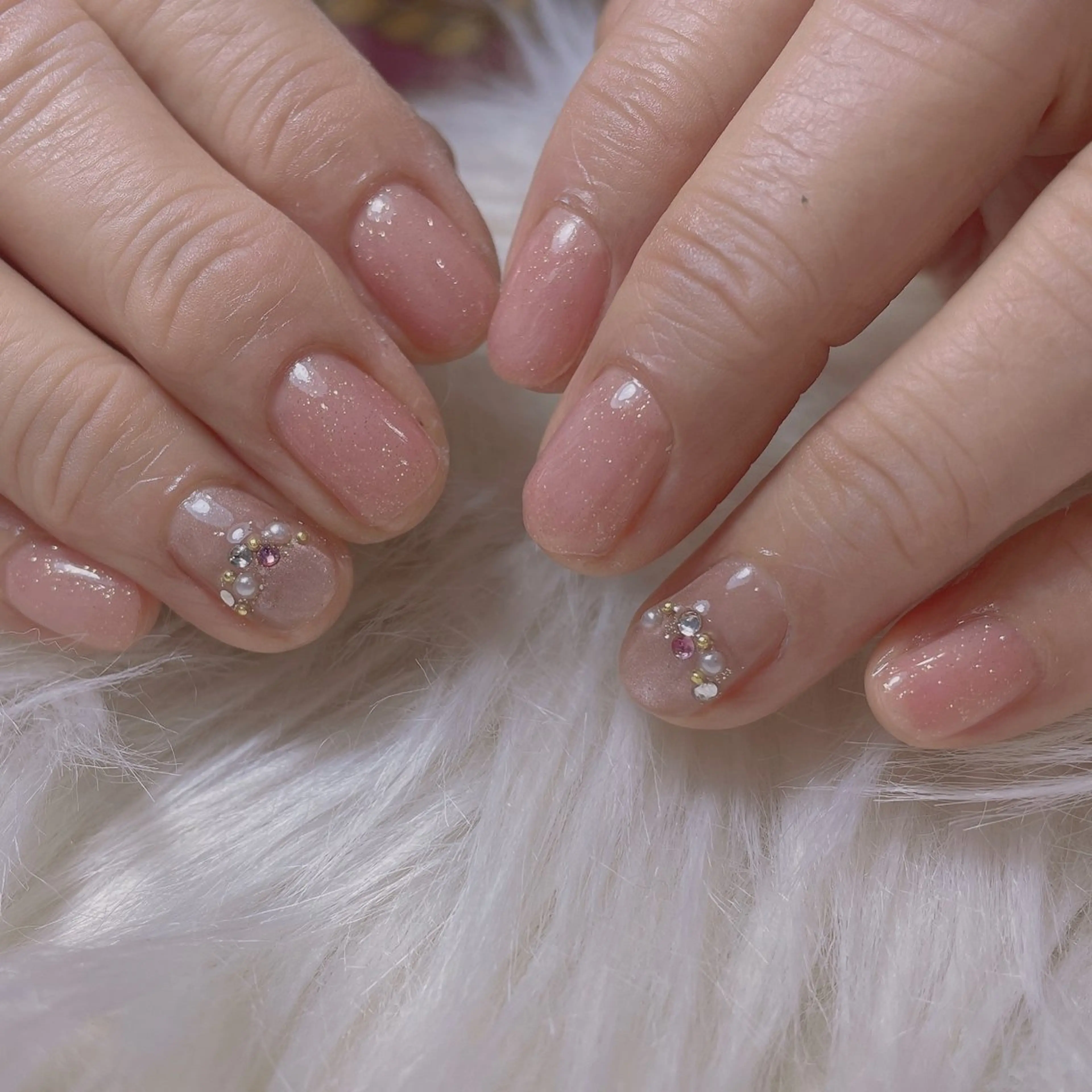 ネイル アートネイル ストーンネイル nails bunnyのネイルデザイン