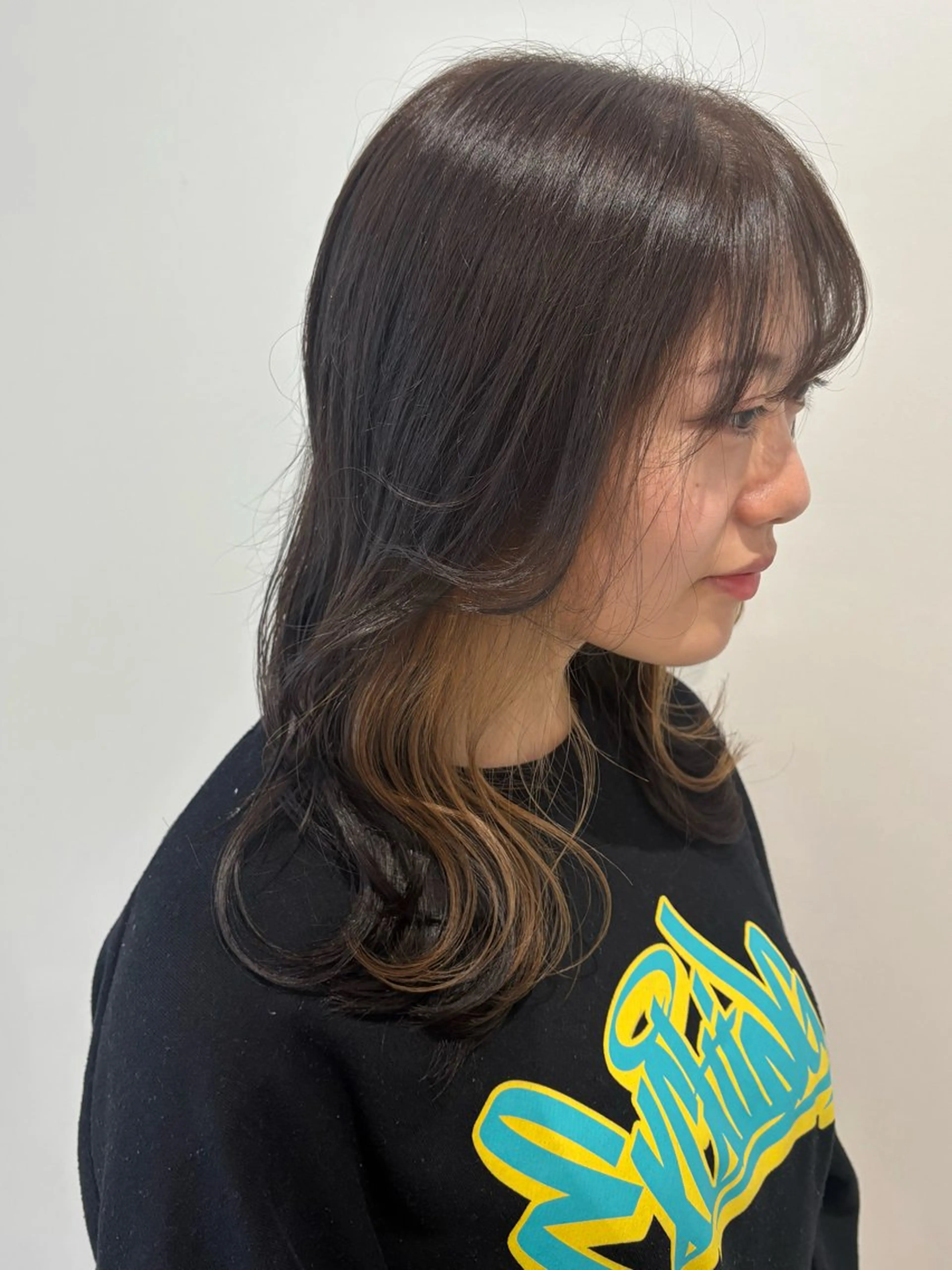 セミロング カラー ブリーチ イヤリングカラー インナーカラー ヘアカラー COTAN所属・🍒YUI🍒 暖色カラー/ブリーチのヘアスタイル