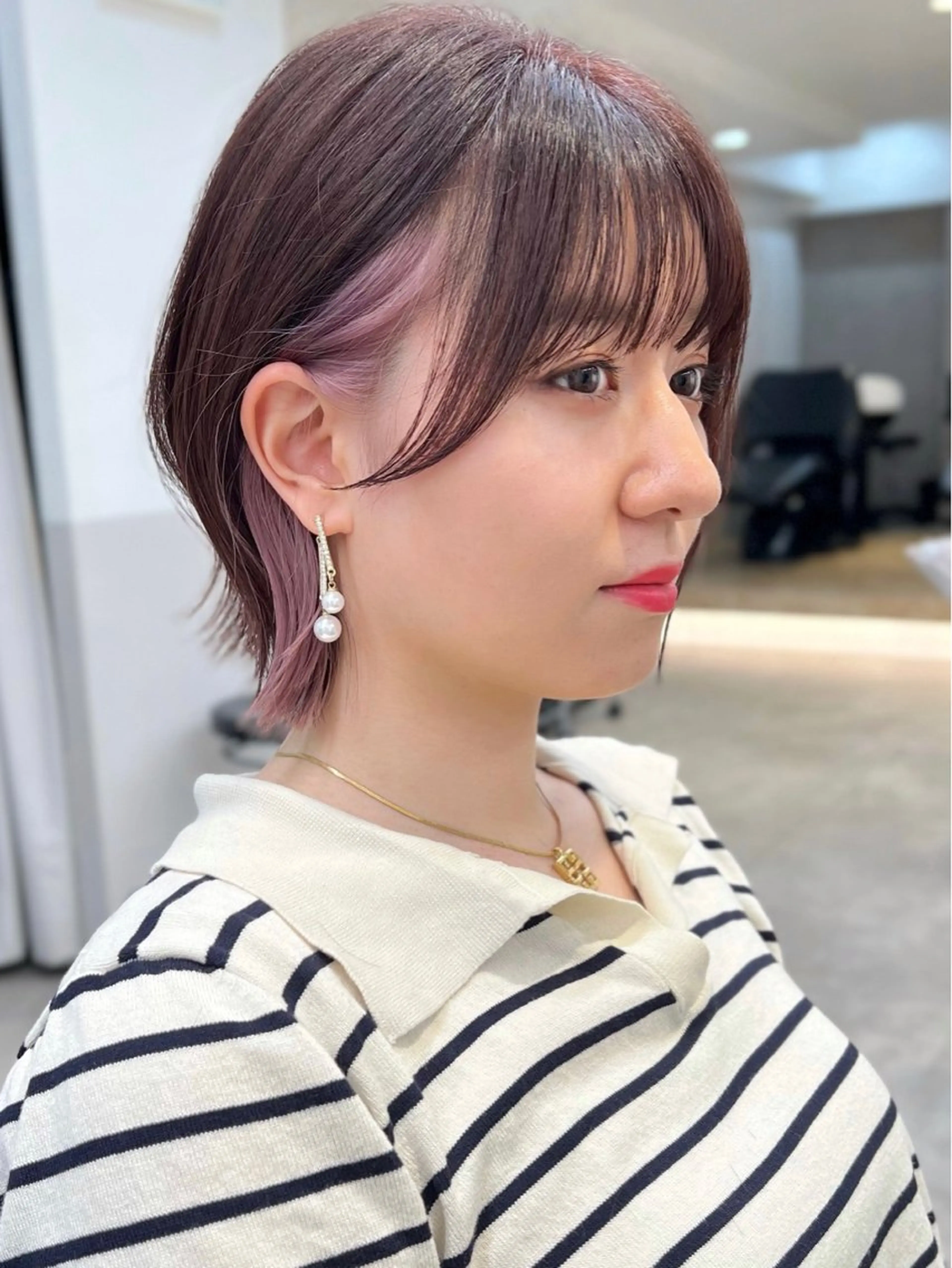 ショート カラー ベージュカラー イヤリングカラー ピンクカラー ピンクベージュ 夏山 秀憲のヘアスタイル