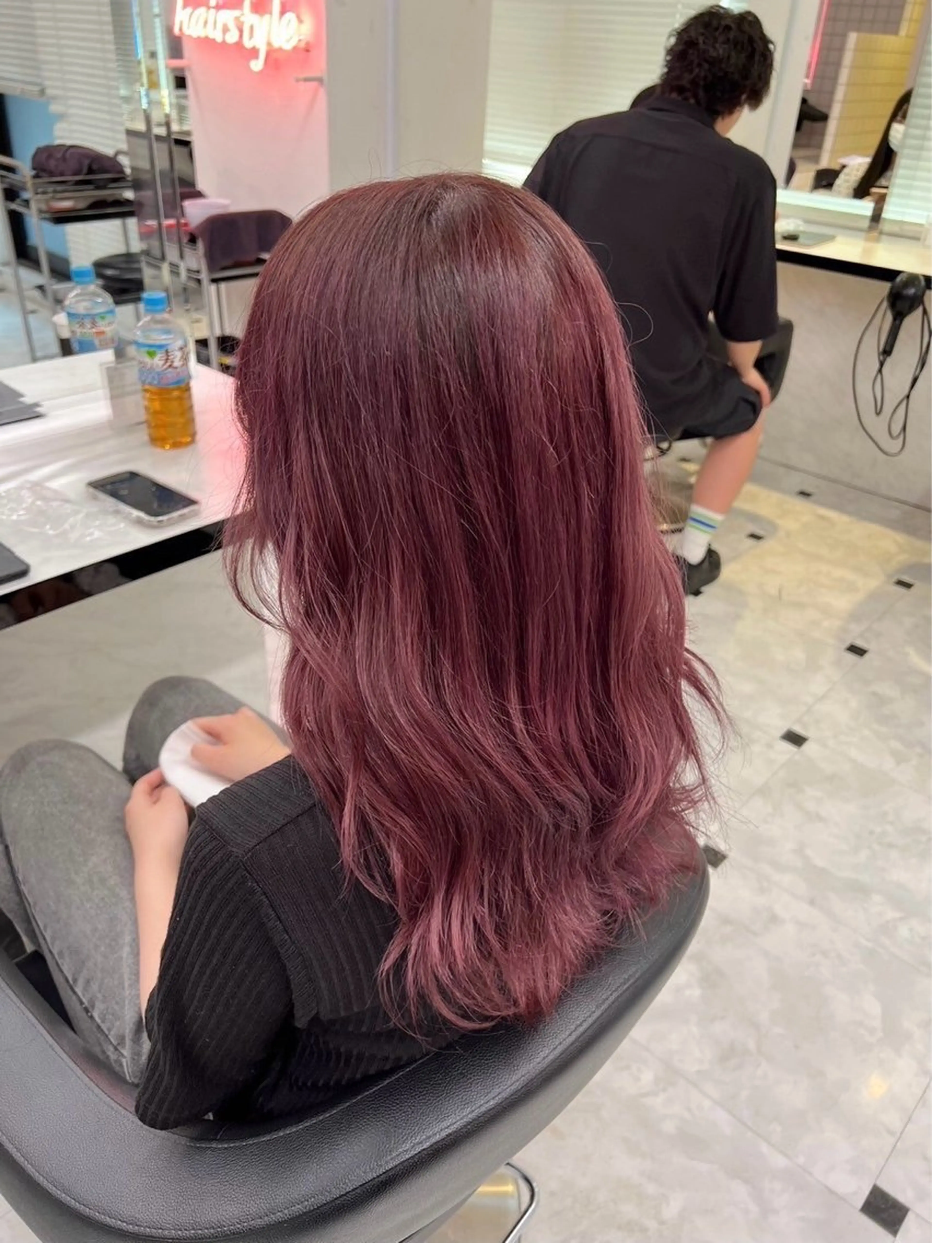 ロング カラー ヘアアレンジ ブリーチ ブリーチなしカラー 髪質改善 韓国風🤍グレ ージュ🤍たくみのヘアスタイル