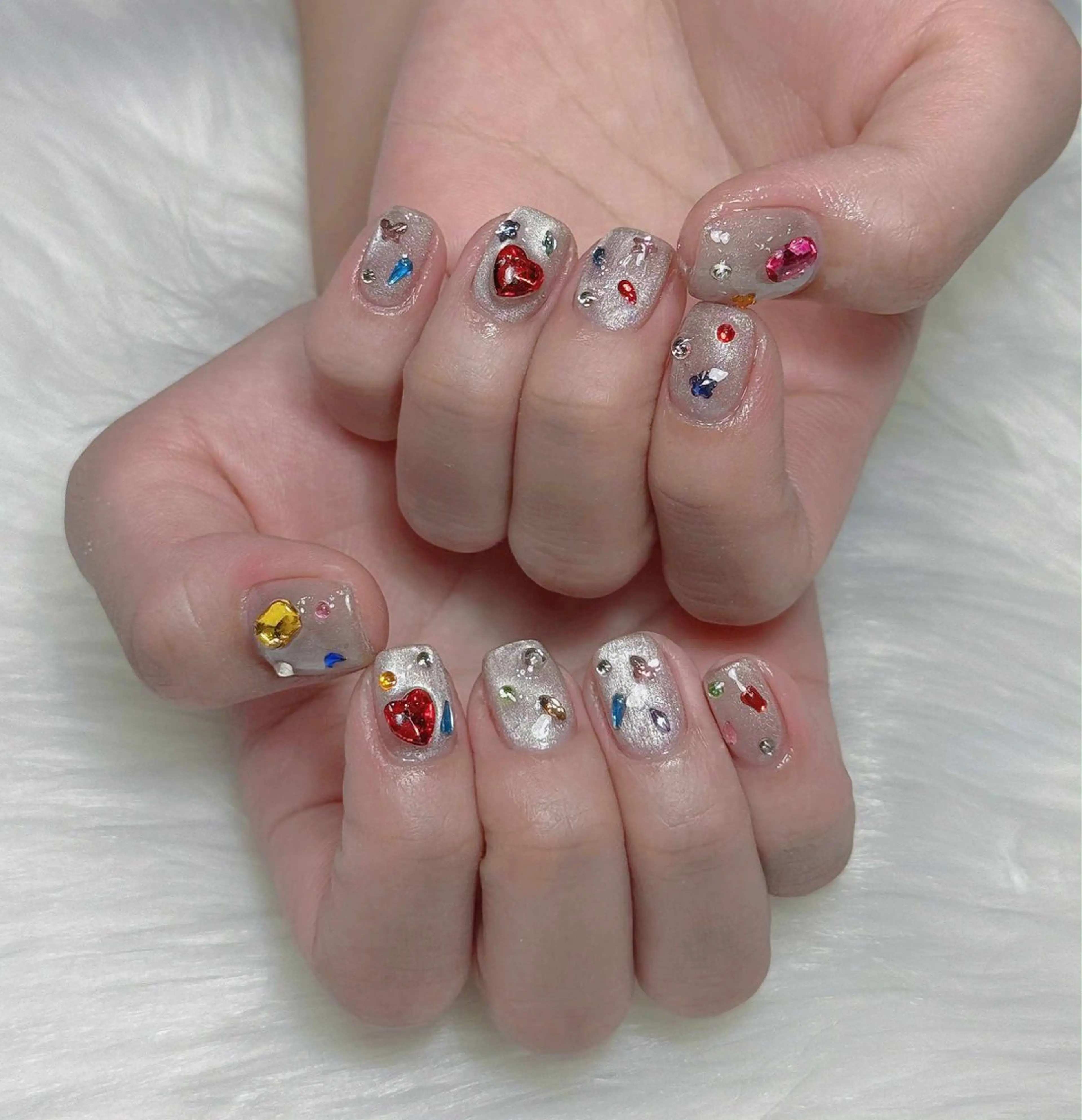 ネイル オーロラネイル チークネイル フットネイル フレンチネイル ジェルネイル ハンドネイル Nichi Nailsのネイルデザイン