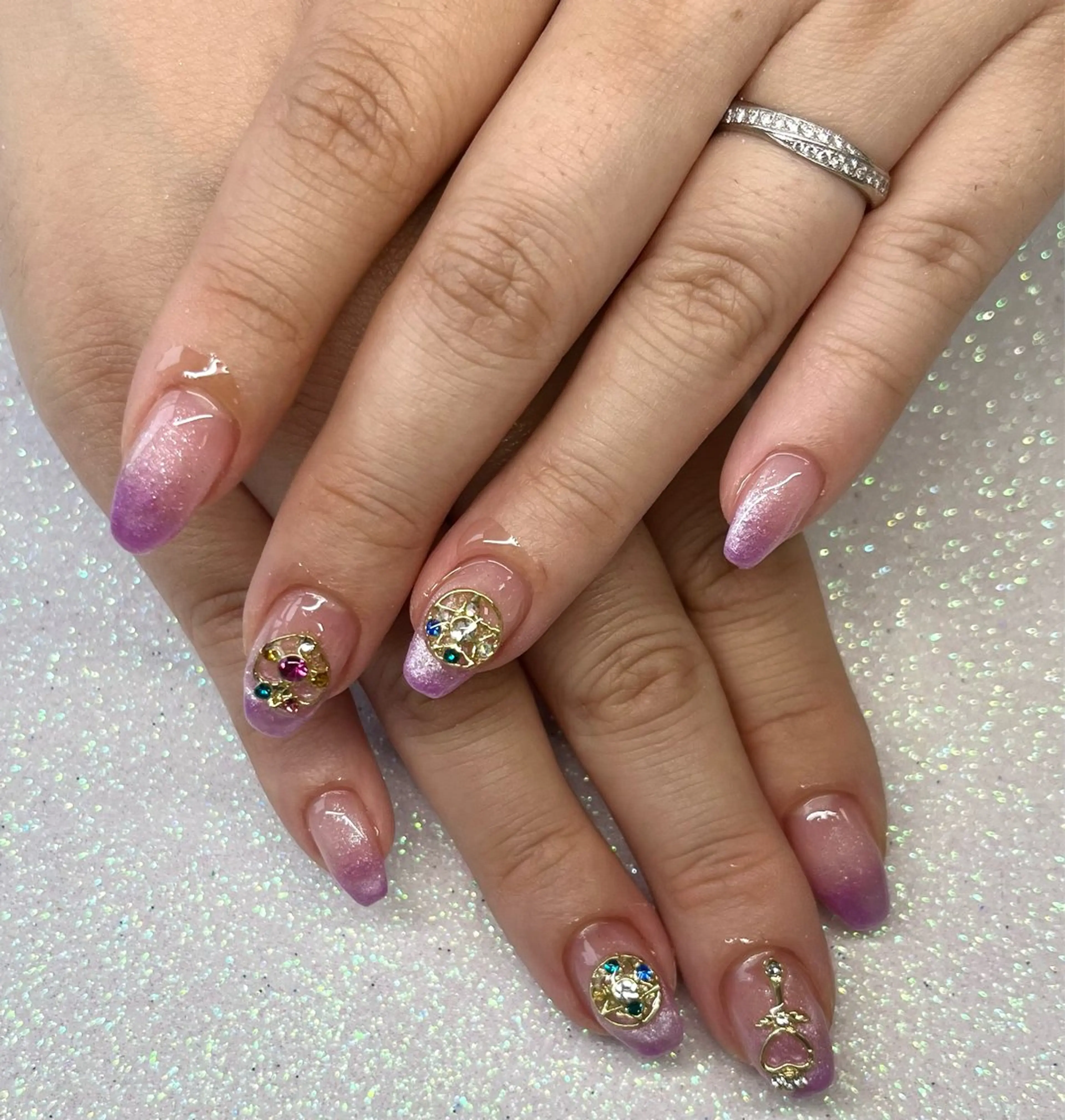 ネイル VIERU YURIのネイルデザイン