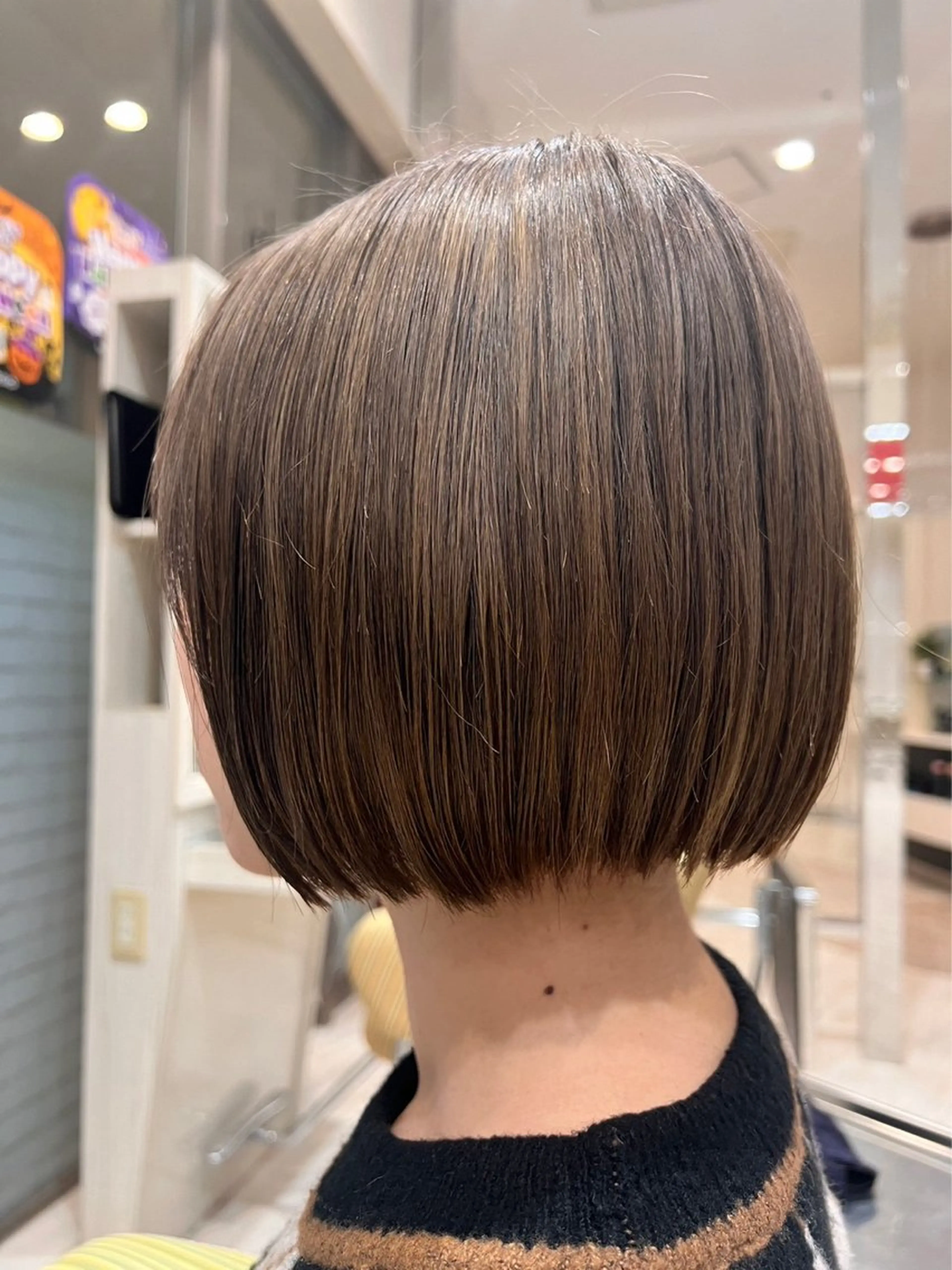ミディアム カラー 土屋 咲希のヘアスタイル