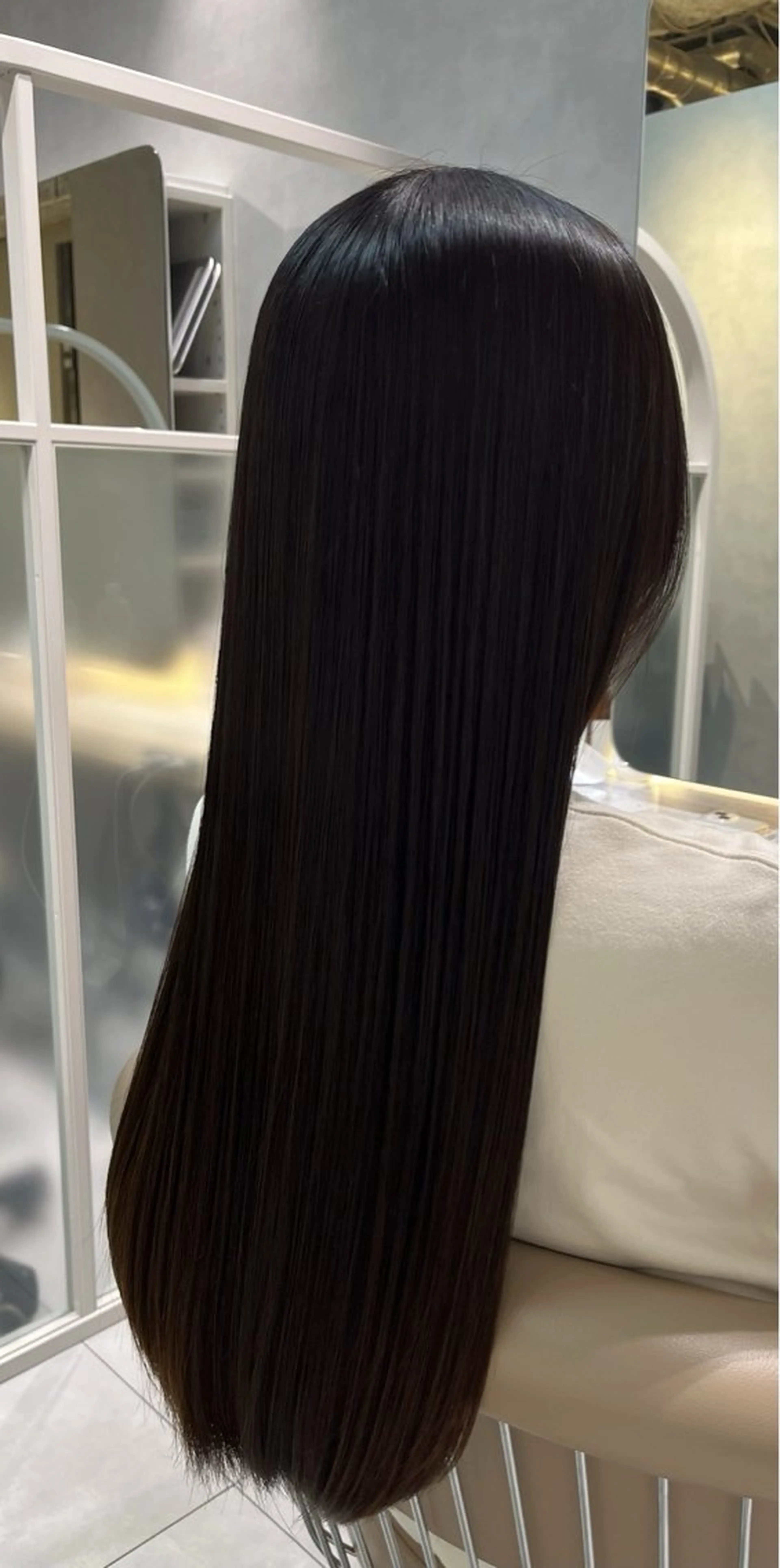 ロング カラー 亀井 結夏のヘアスタイル