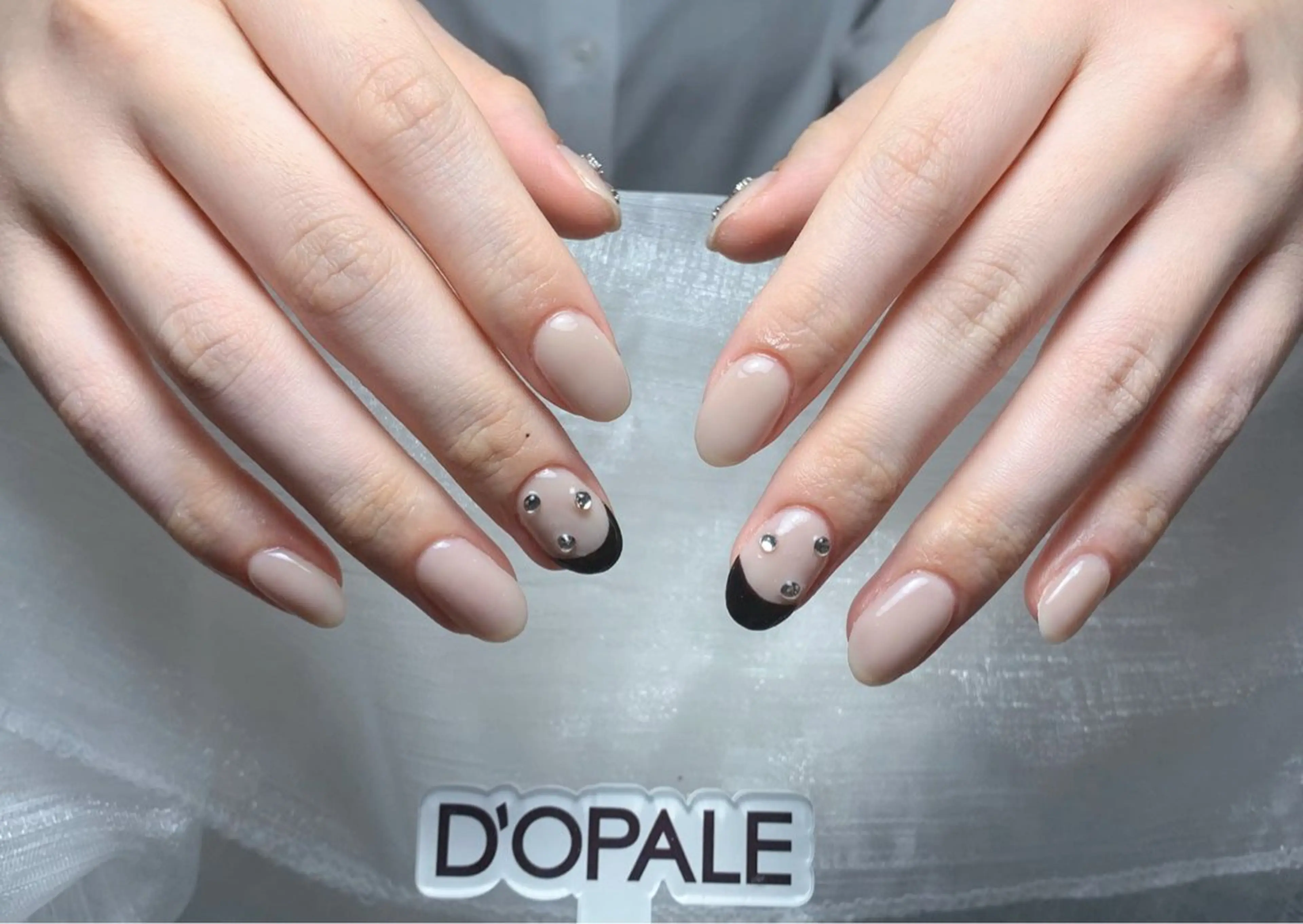 ネイル DOPALE、もも 彦奇のネイルデザイン