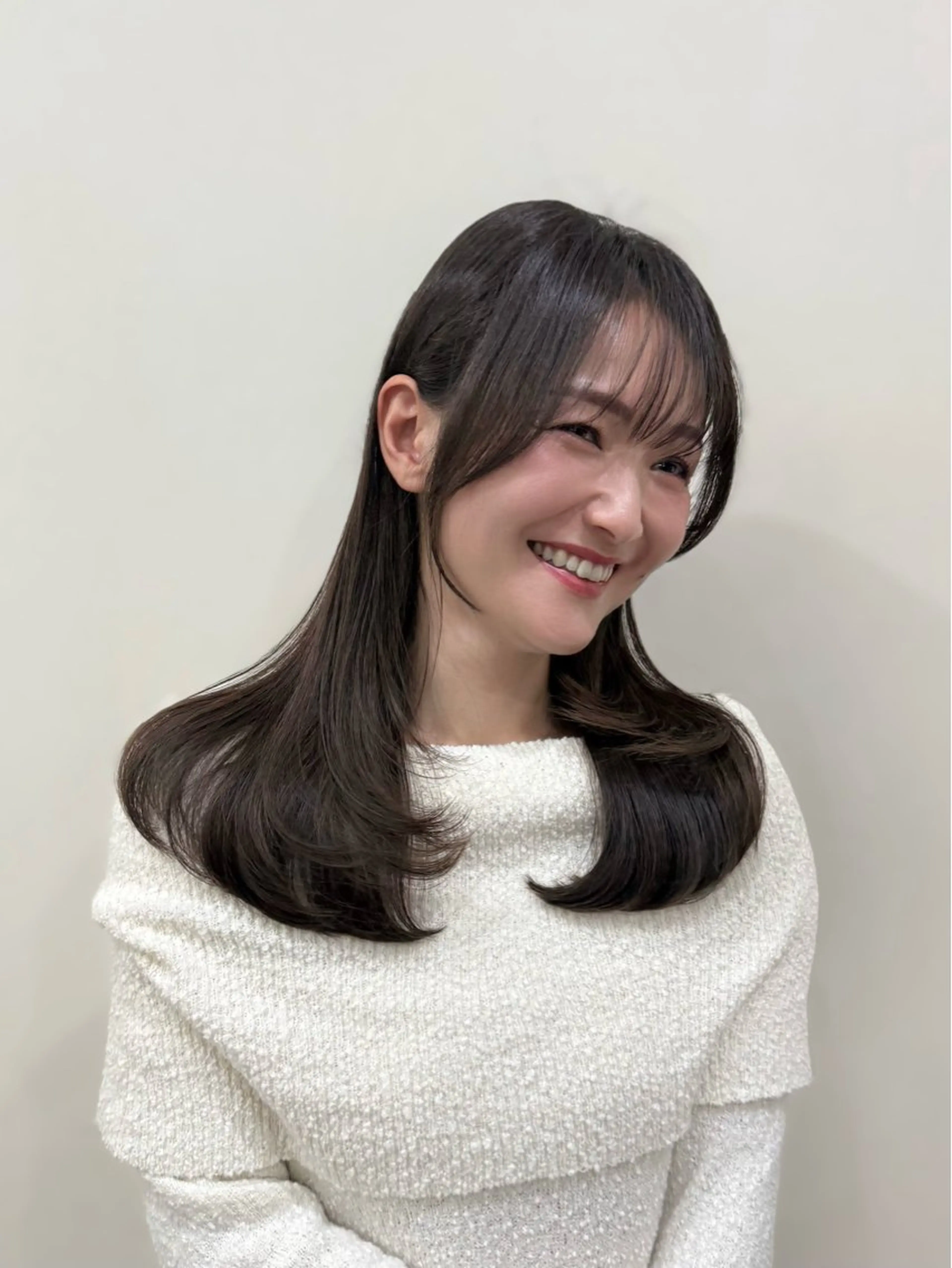 セミロング レイヤーカット カット パーマ 韓国風パーマ/ 菅沼 成郷のヘアスタイル