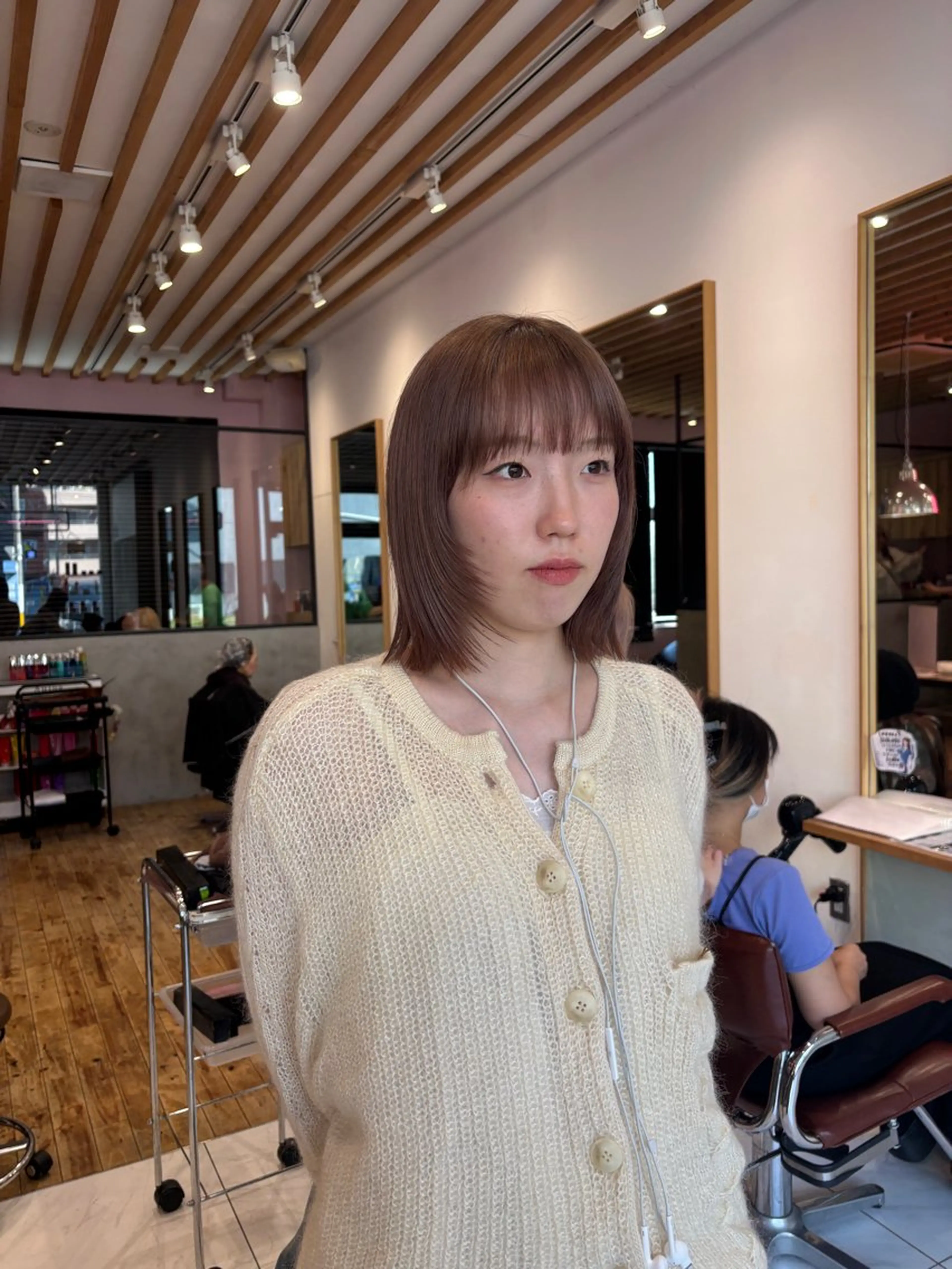 ミディアム カラー カット ヘアカラー ️🩵RINKA/ ハイトーンカラー🩵のヘアスタイル