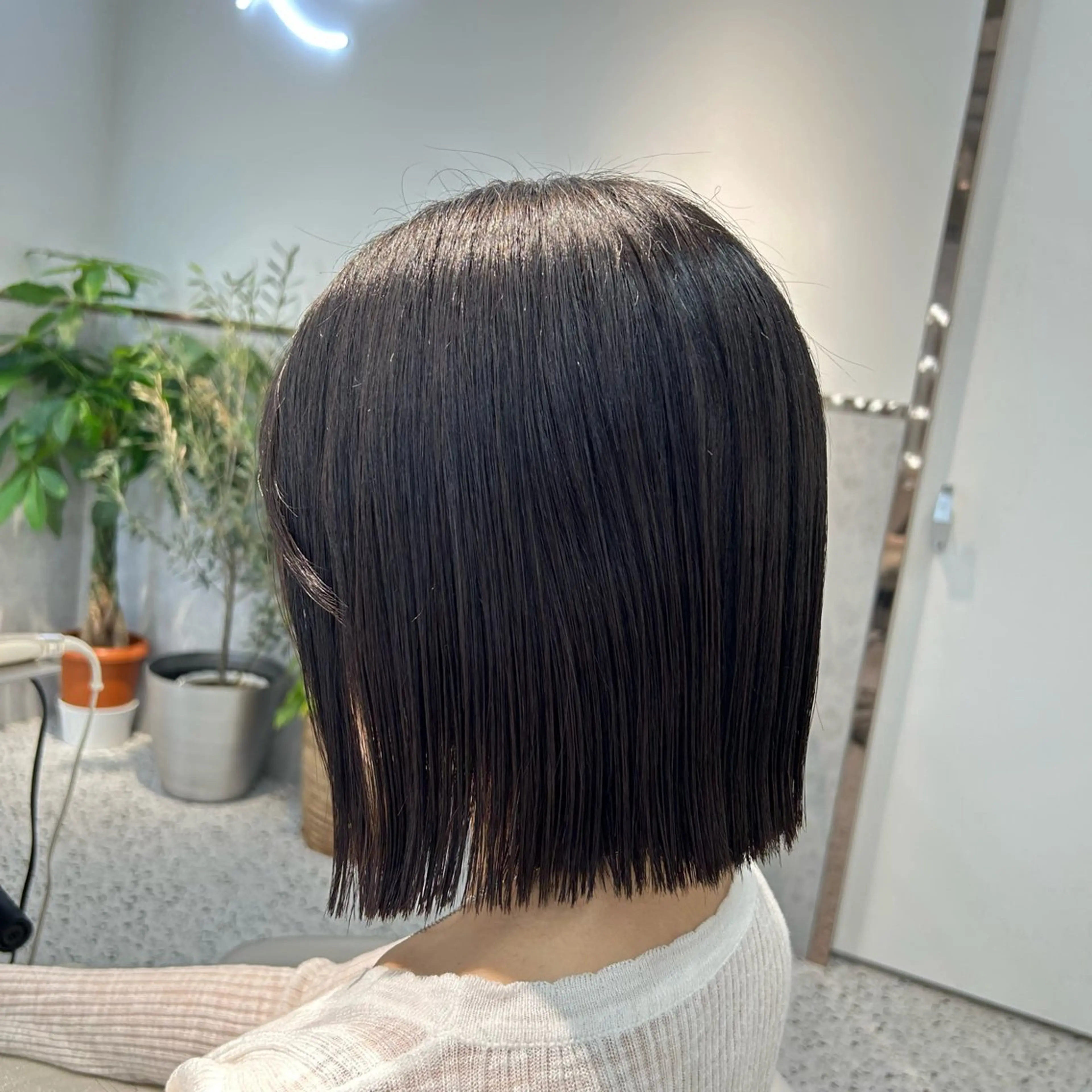 ミディアム 切りっぱなしボブ ボブレイヤー アッシュ アッシュブラウン ボブ ボブ/髪質改善 jionのヘアスタイル