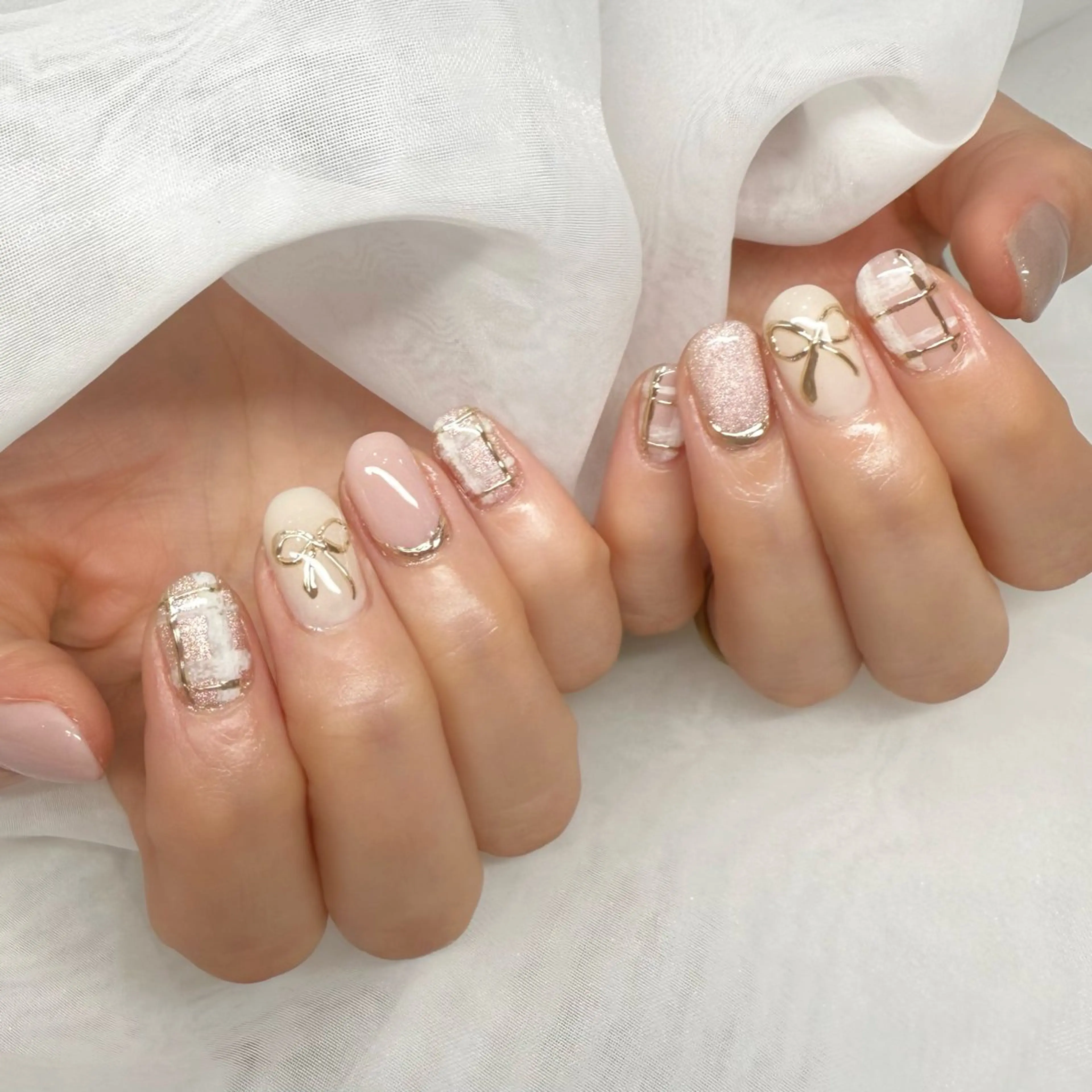 ネイル ミラーネイル ハンドネイル Carina Nail所属・CarinaNail Chieのネイルデザイン