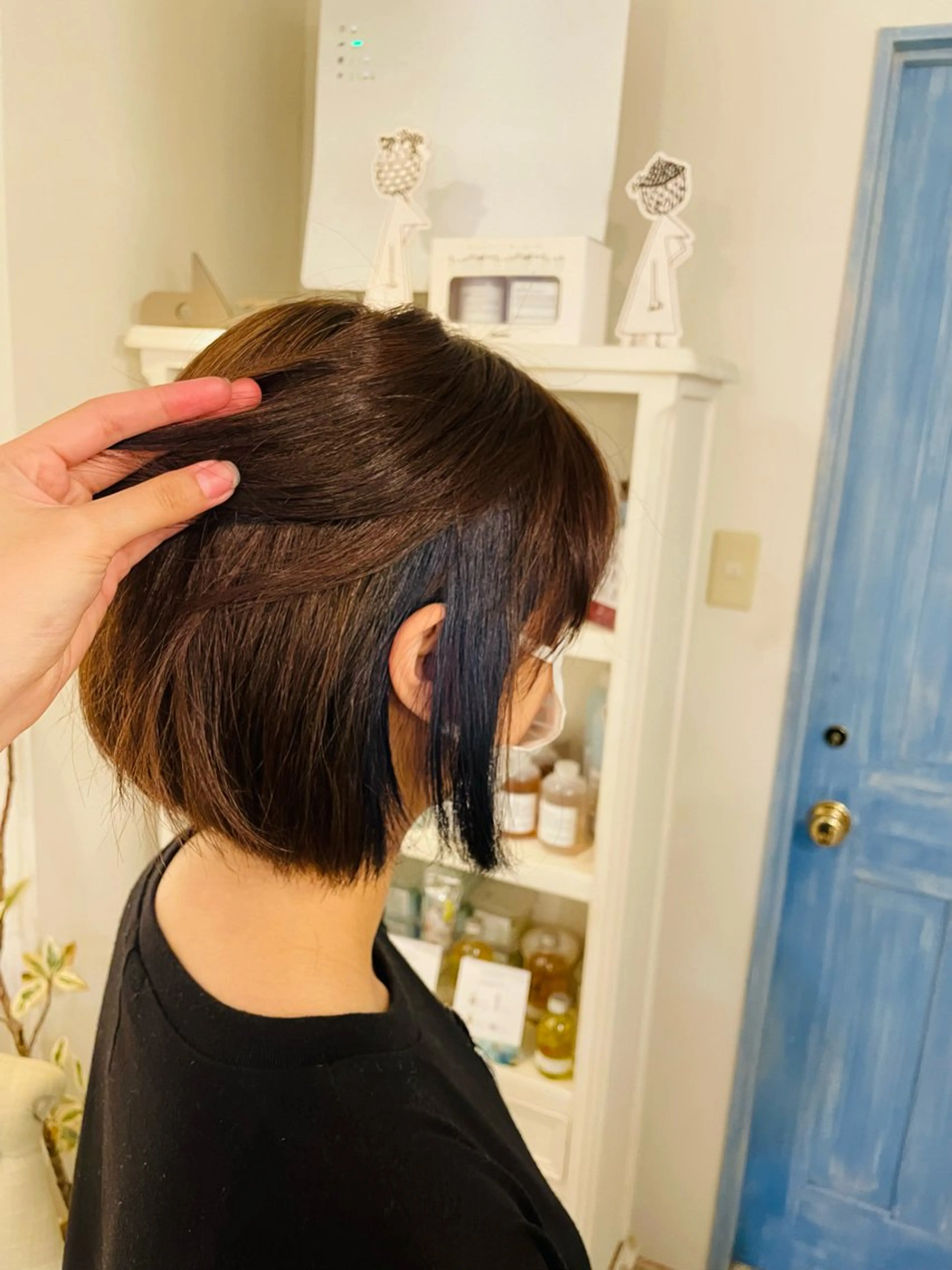 ショート カラー ブルーカラー インナーカラー シルバー ヘアカラー やまだ→アトリエニノ モデルさん募集中！のヘアスタイル