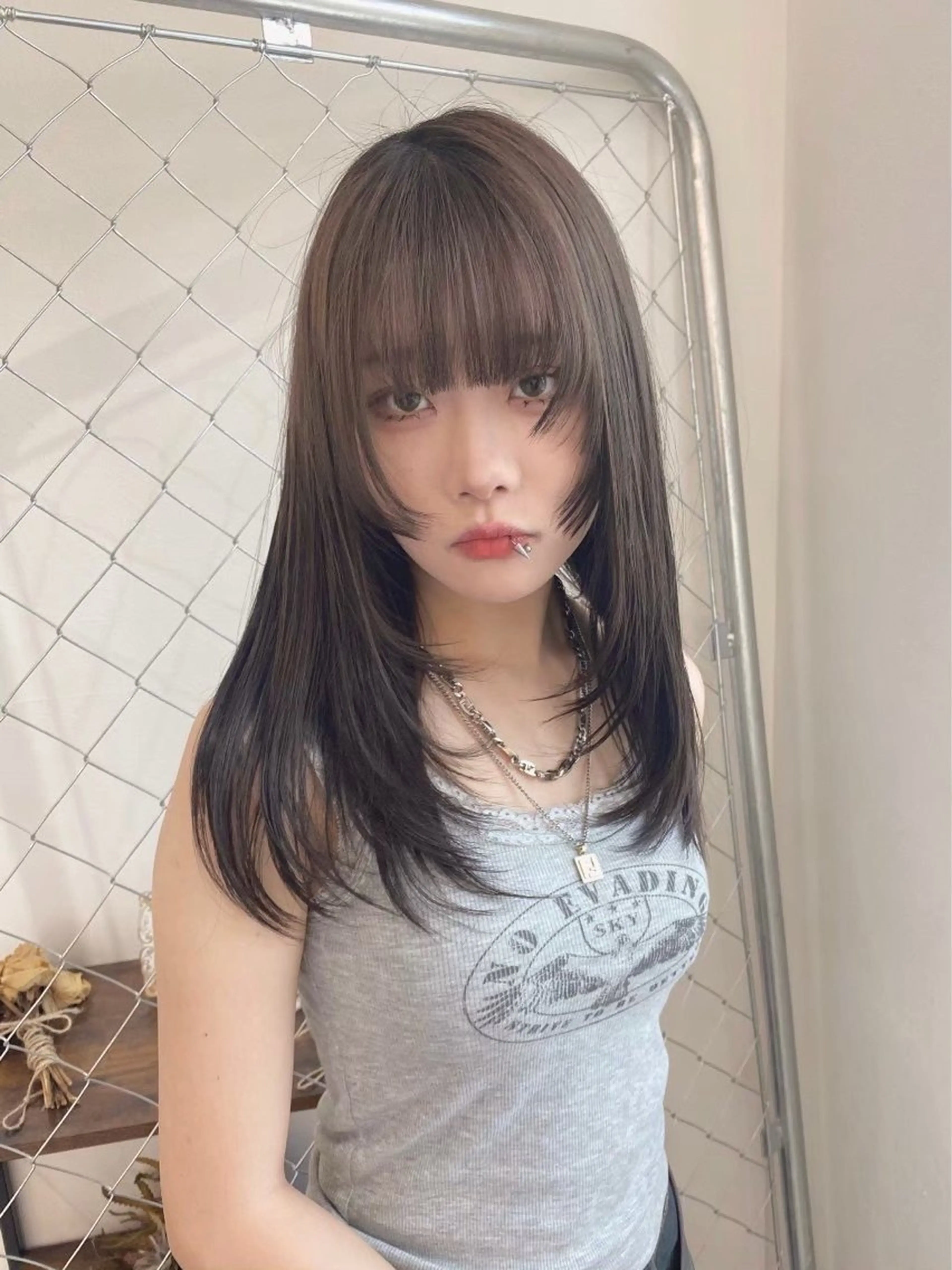 ミディアム カラー 🎨𖥔ׁTOMO♡ 🎀ゆるふわガーリーのヘアスタイル