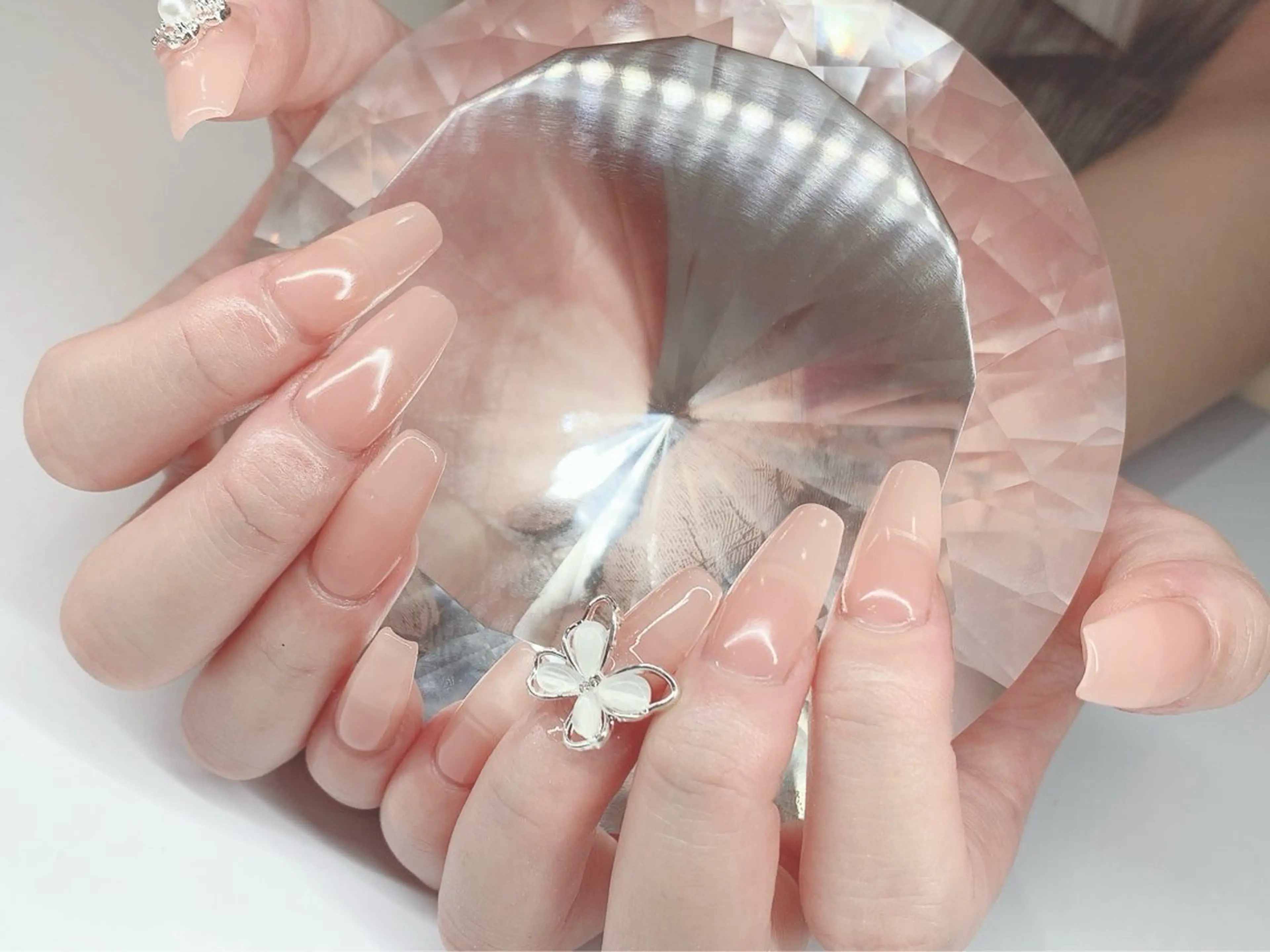 ネイル LoaChaton kaeのネイルデザイン