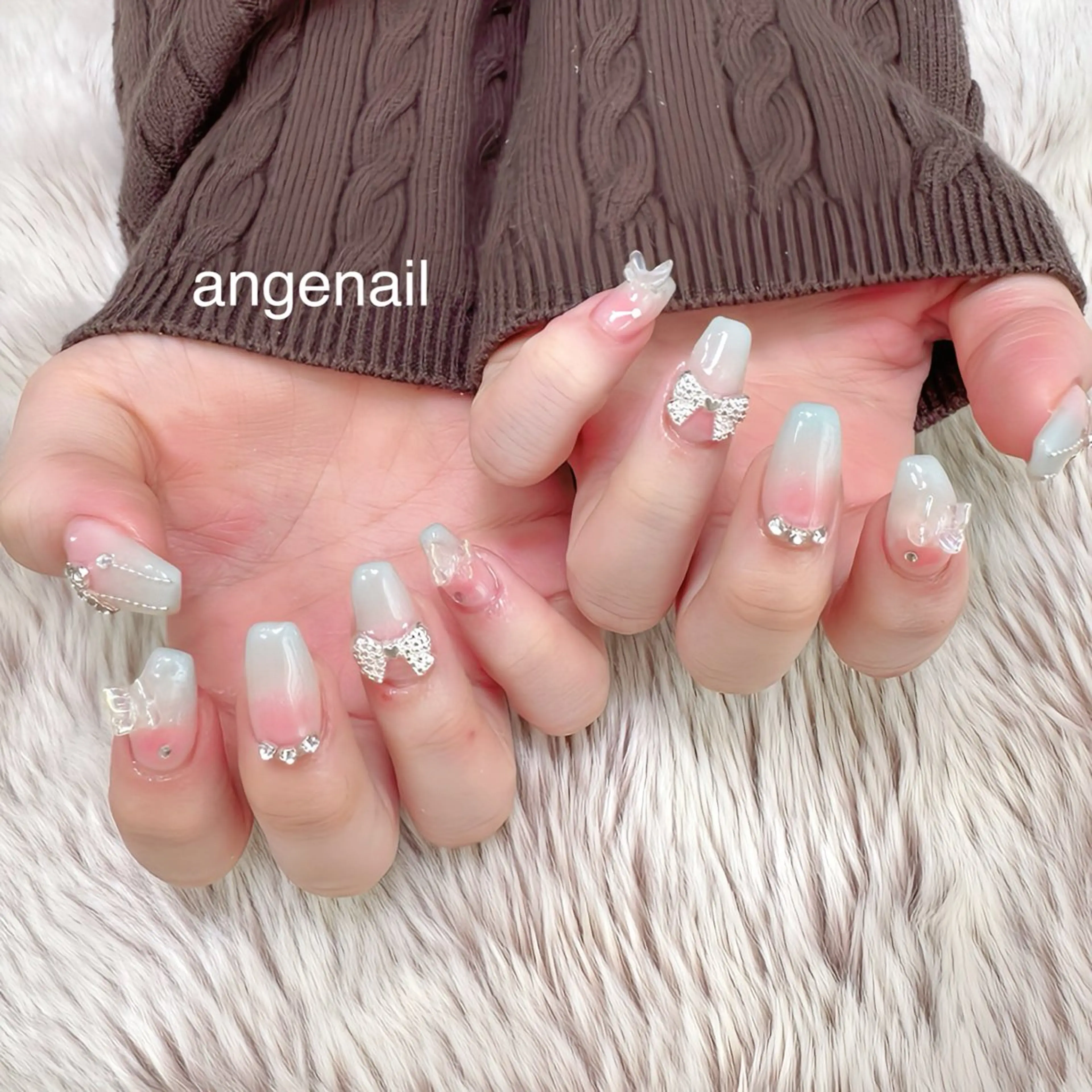 ネイル ハンドネイル オーナーネイリスト MAKIのネイルデザイン