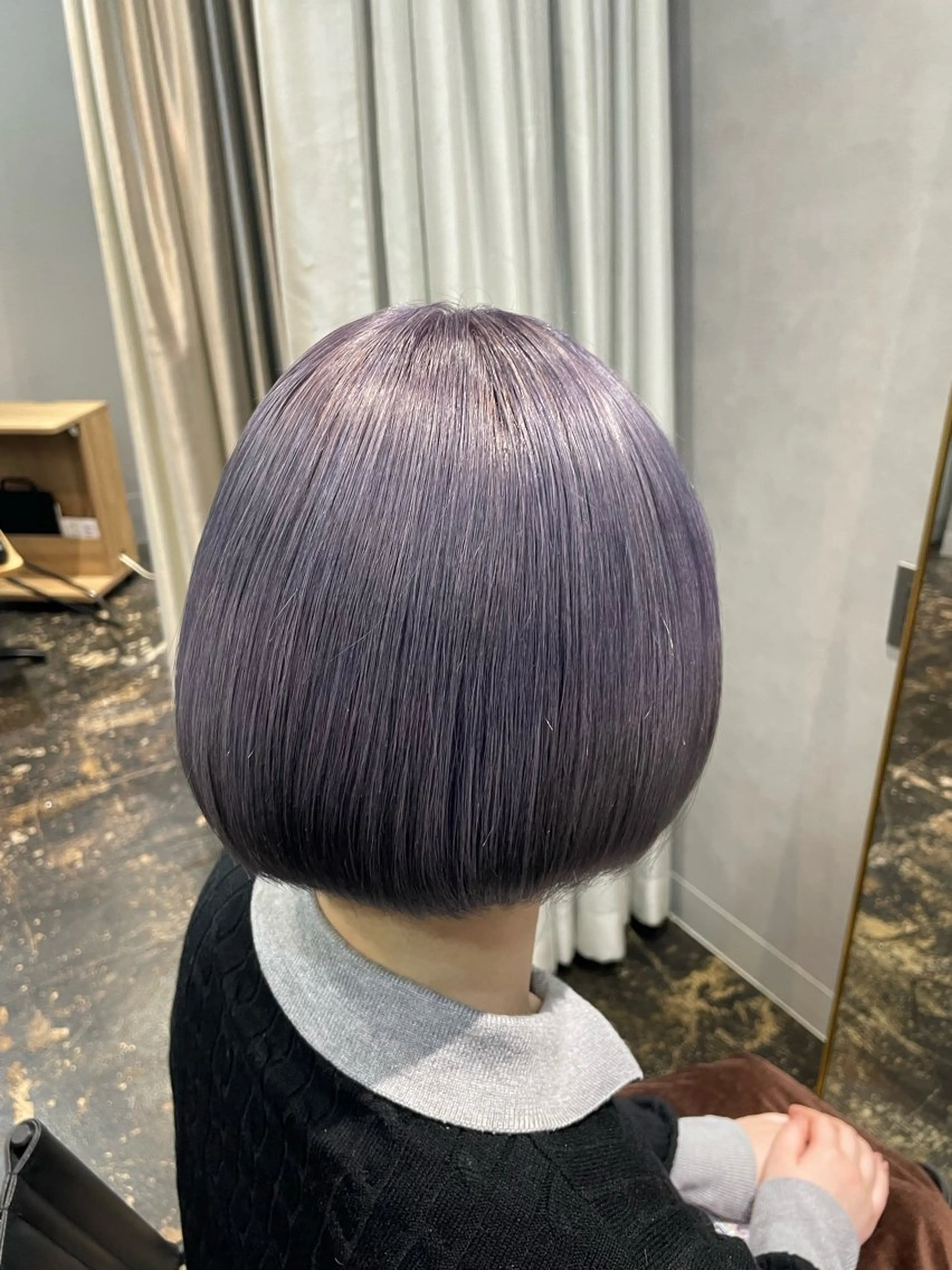 ショート カラー ブリーチ ラベンダーカラー シルバー 透明感カラー｡:* ナナカ🌦️のヘアスタイル