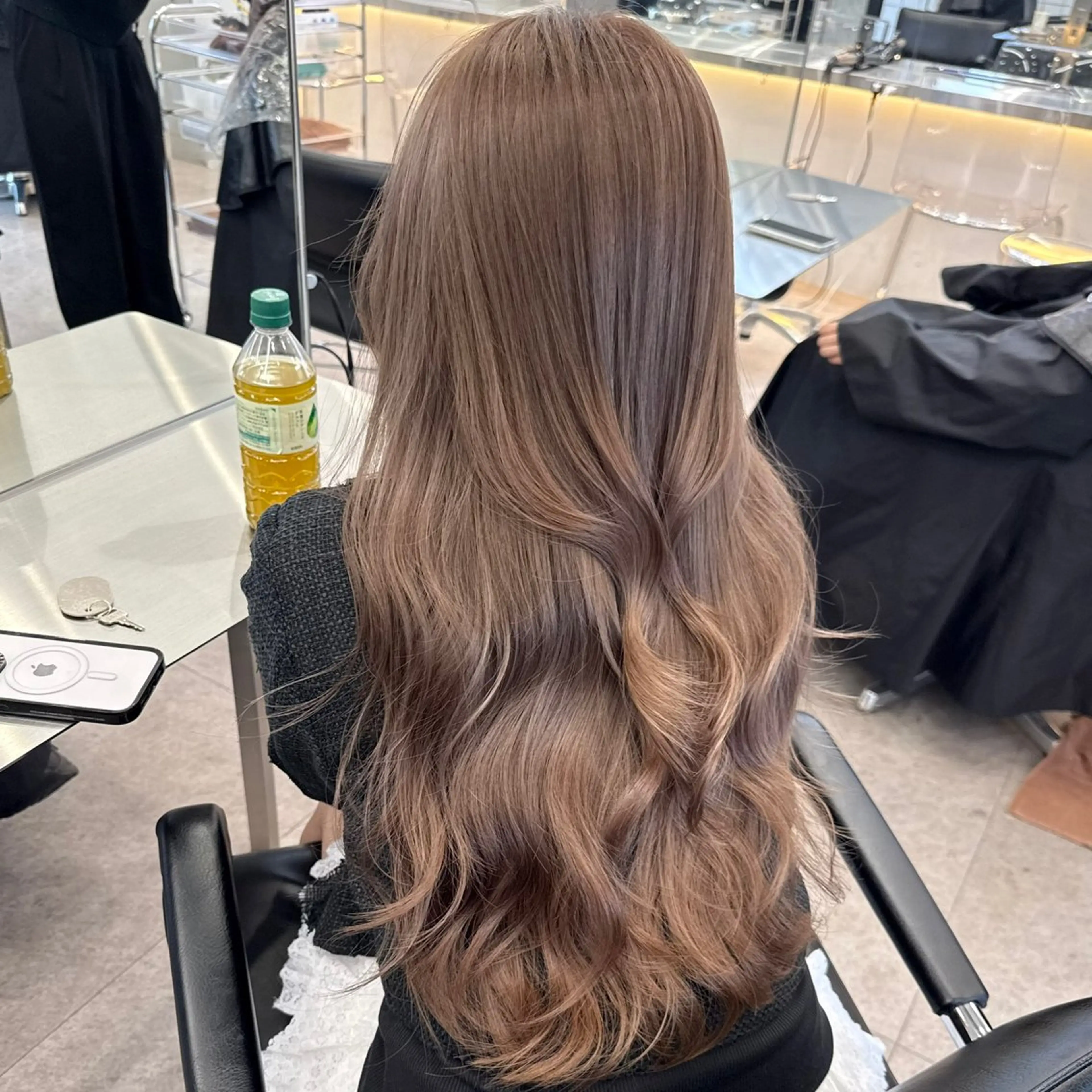 ロング カラー ヘアカラー トリートメント cinq PROJECT所属・ミルクティーベージュ 🐱【Ryo】のヘアスタイル