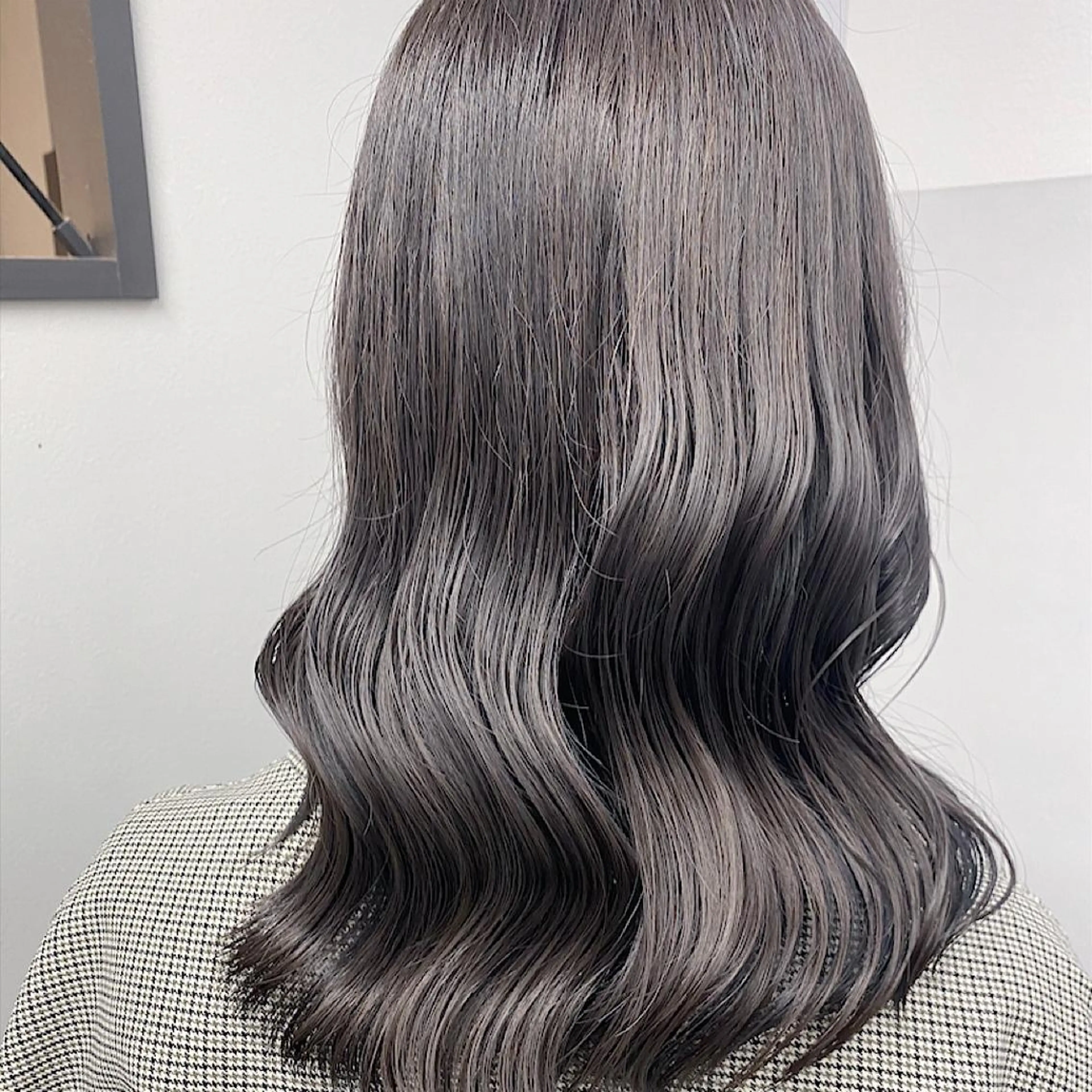 ミディアム カラー ブリーチ グレージュ jill by gisel＿奥家のヘアスタイル