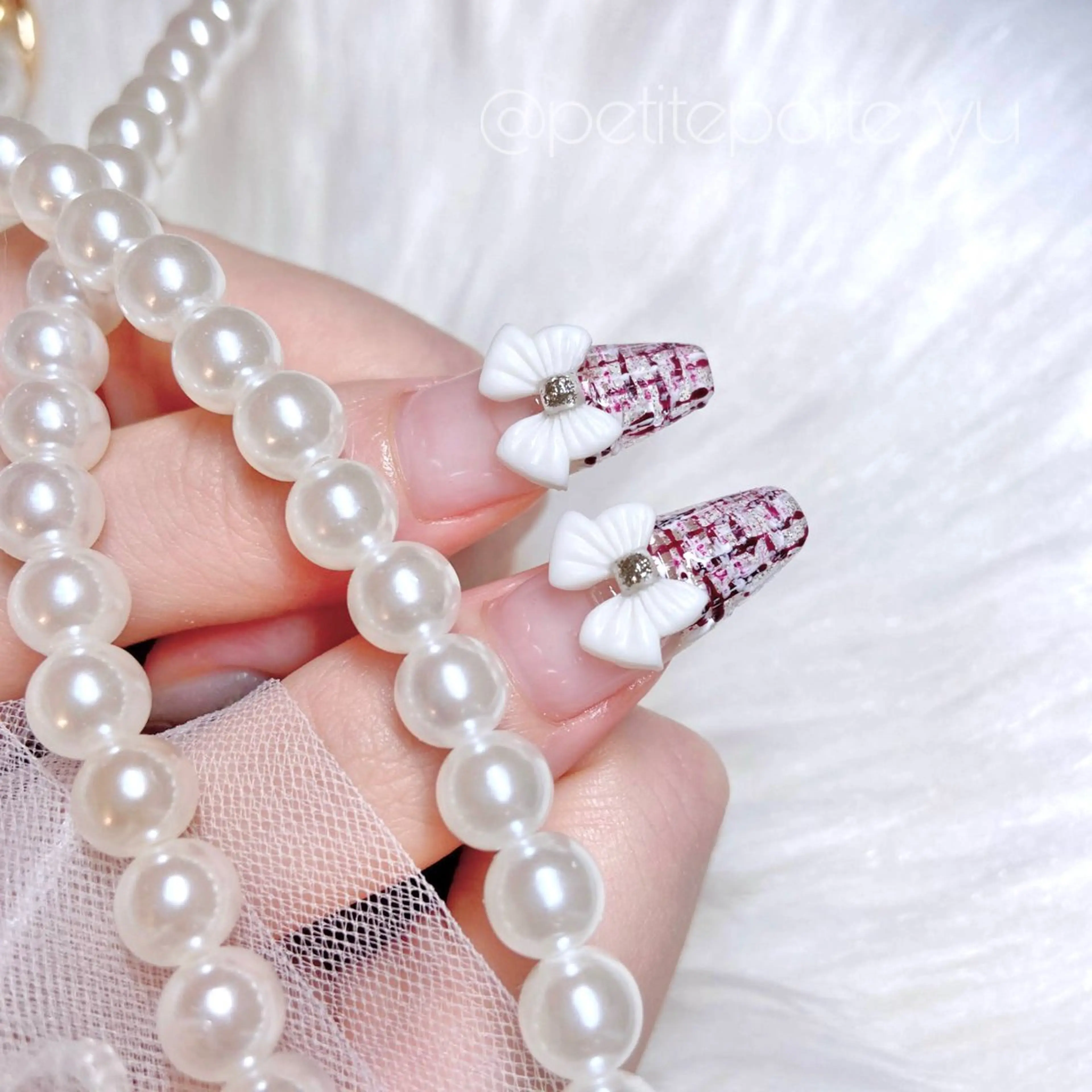 ネイル アートネイル ガーリー ツイードネイル 冬ネイル クリスマス ハンドネイル nailsalon petite porte所属・petite porteのネイルデザイン