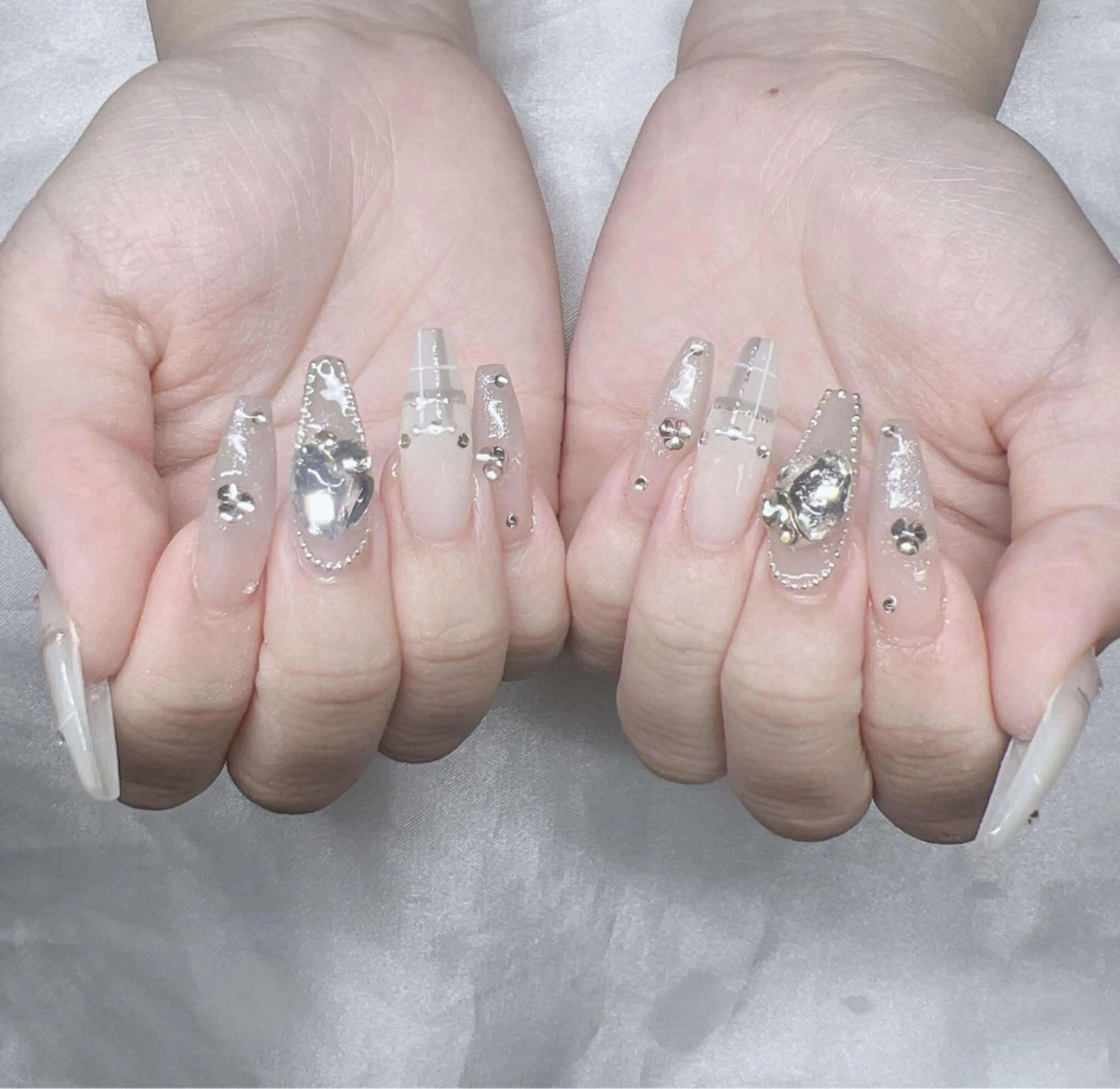 ネイル 長さ出し グラデーション 卒業式 キラキラネイル マグネットネイル ハンドネイル Lee Nailsのネイルデザイン