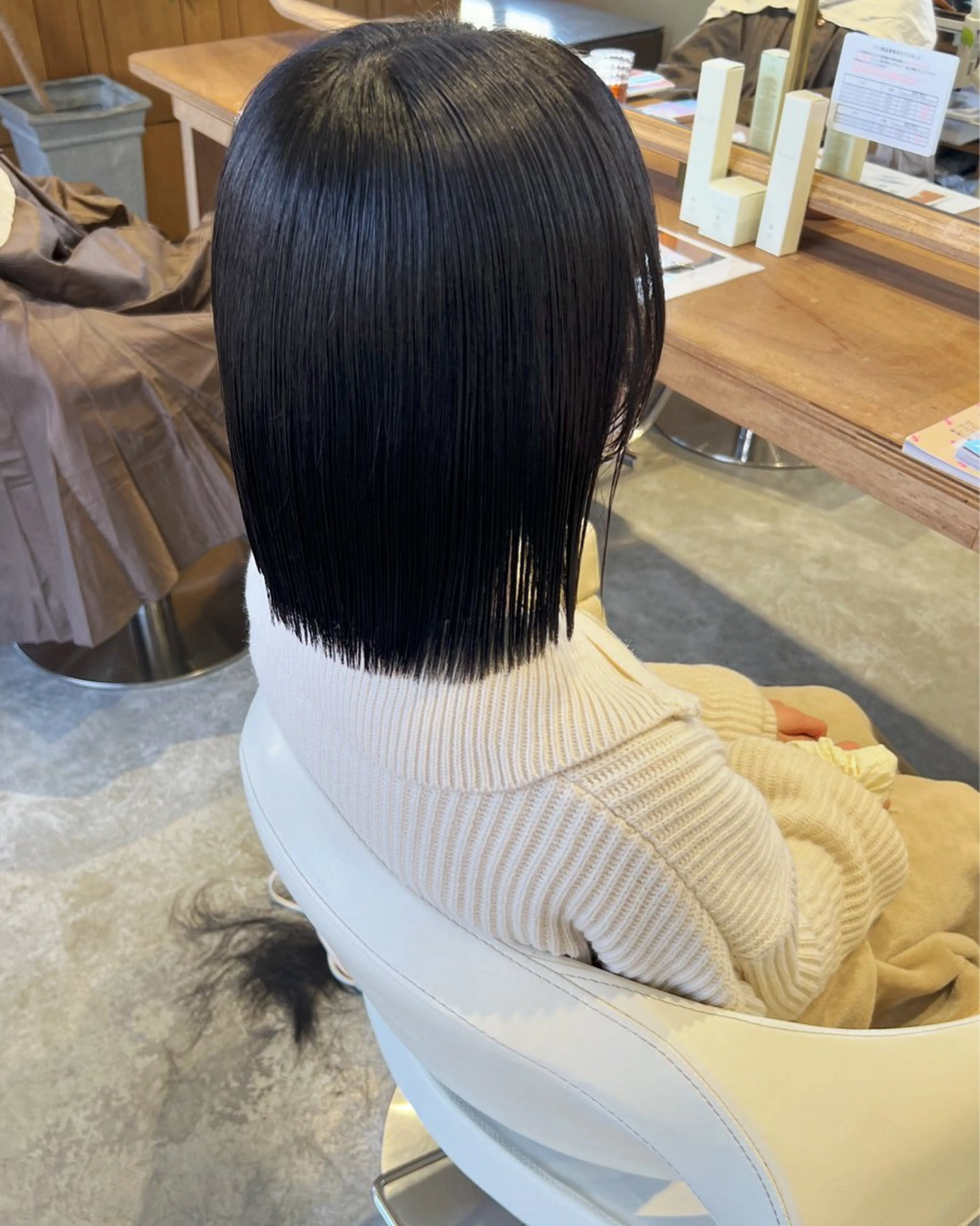 ミディアム ボブ カット フラム所属・WATANABE MISAKIのヘアスタイル