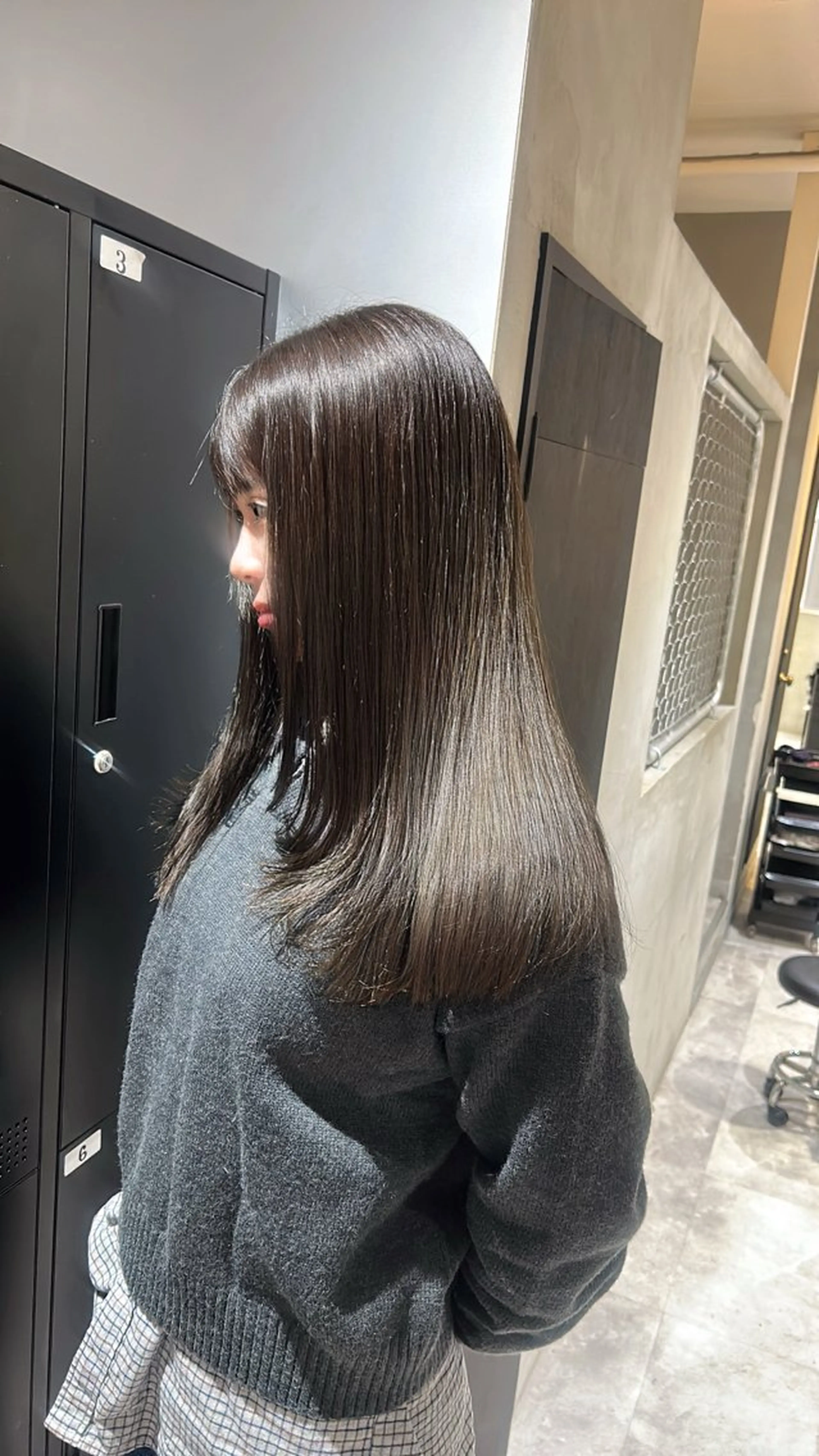 ミディアム カラー カット ヘアカラー トリートメント 大人可愛い韓国ヘア きららのヘアスタイル