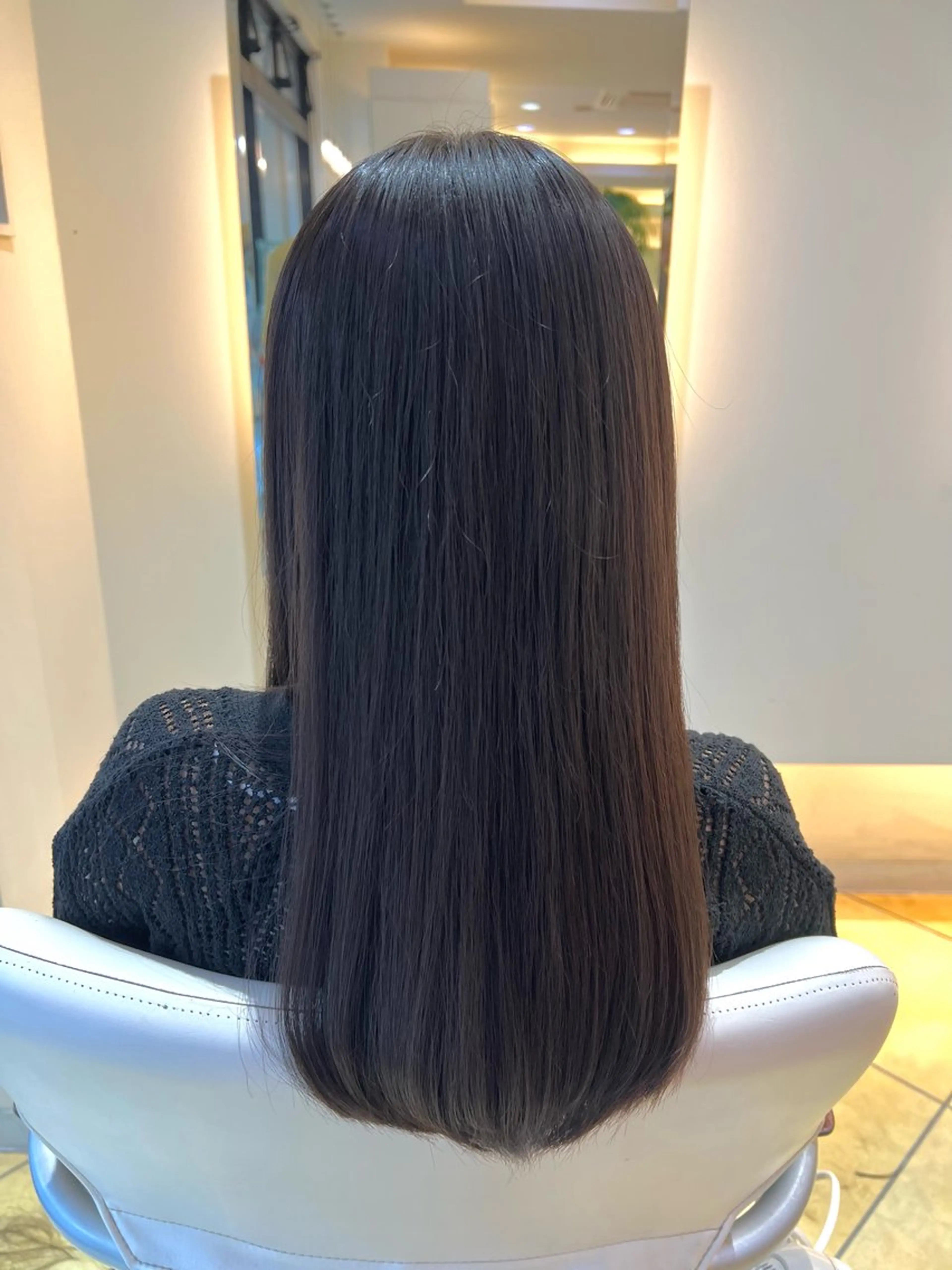 セミロング カット 縮毛矯正 トリートメント 吉澤 杏美のヘアスタイル