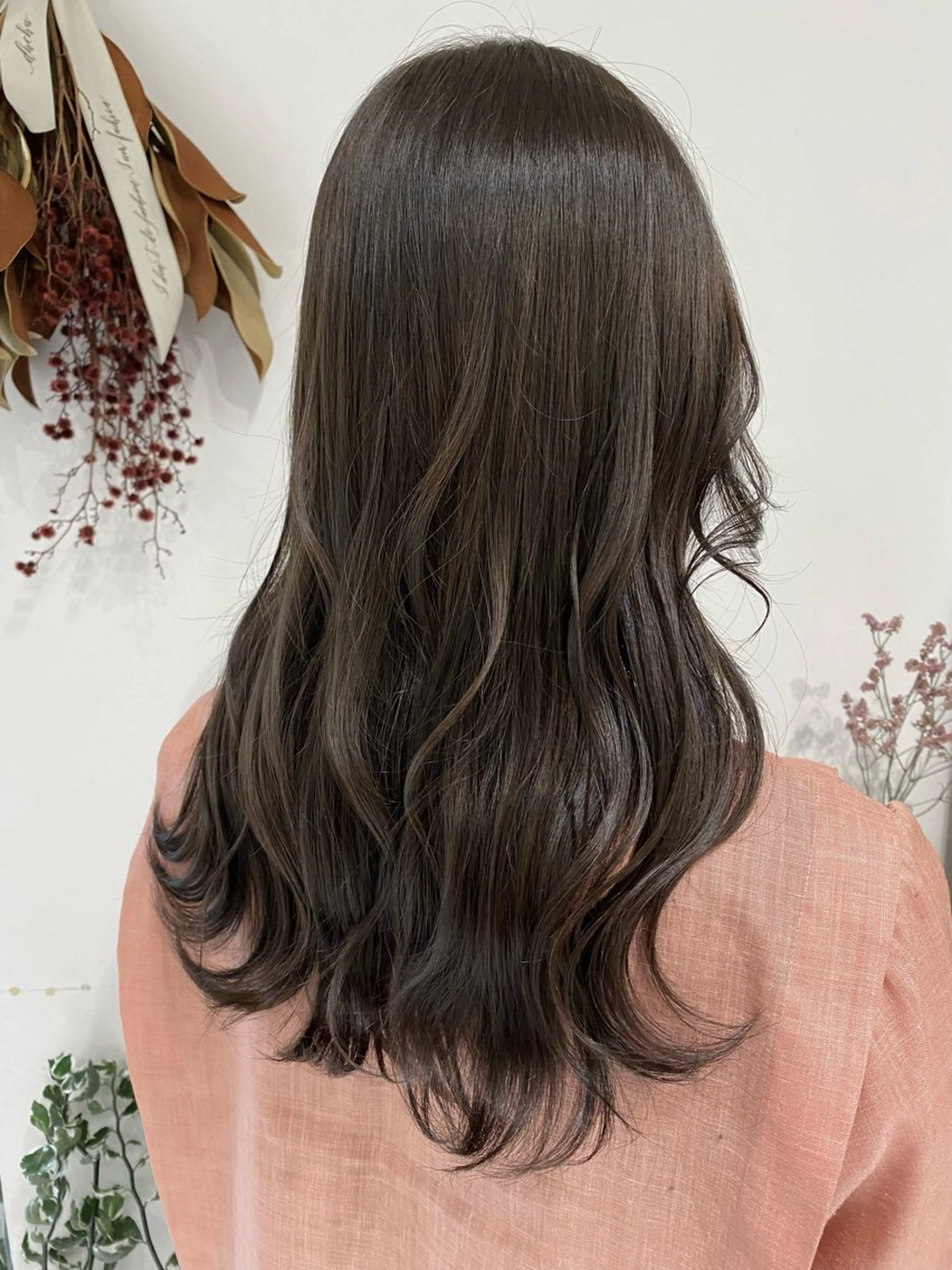セミロング カラー グレージュ ducha所属・DUCHA Tomida naoのヘアスタイル