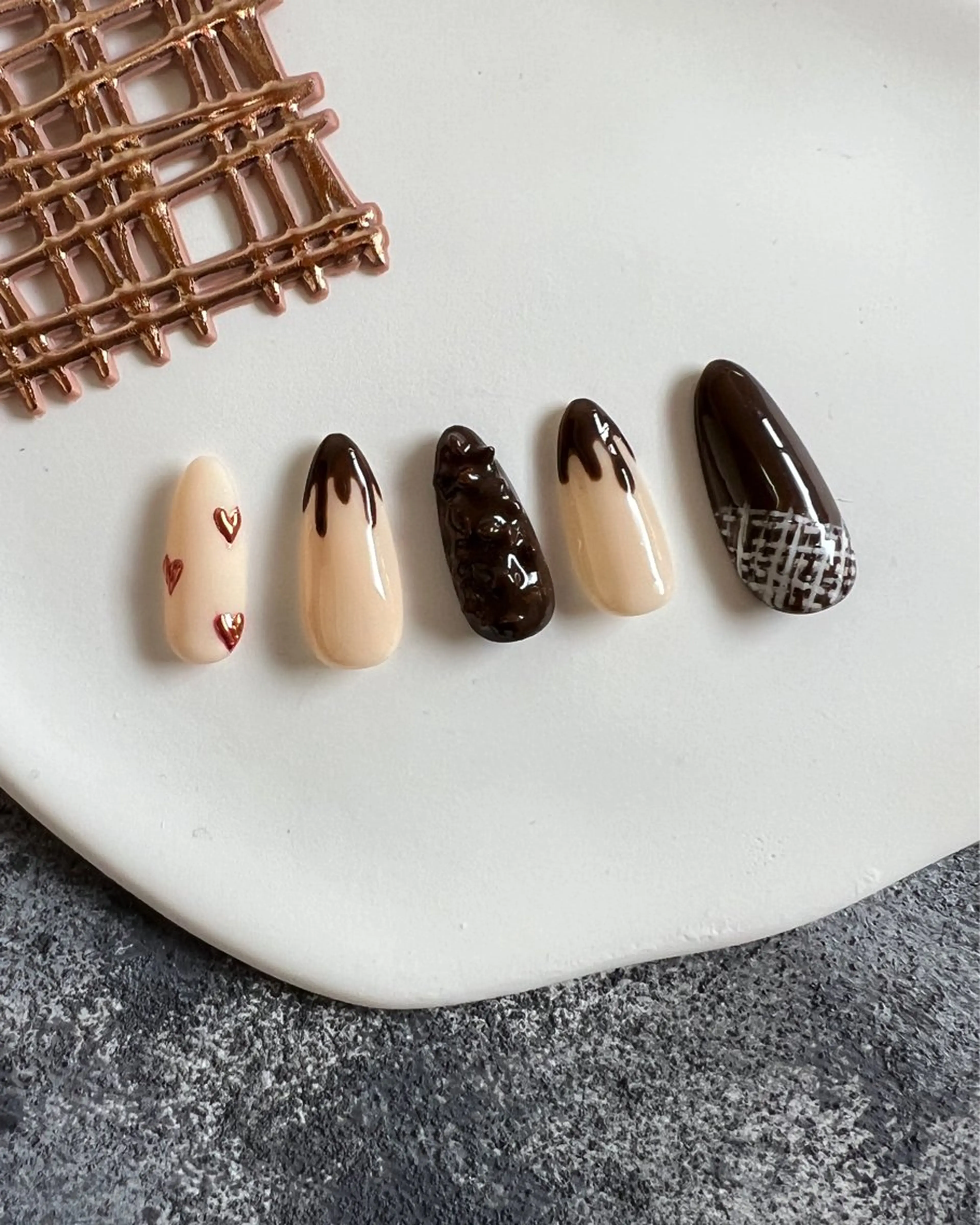 ネイル バレンタイン ハンドネイル Aura nailのネイルデザイン