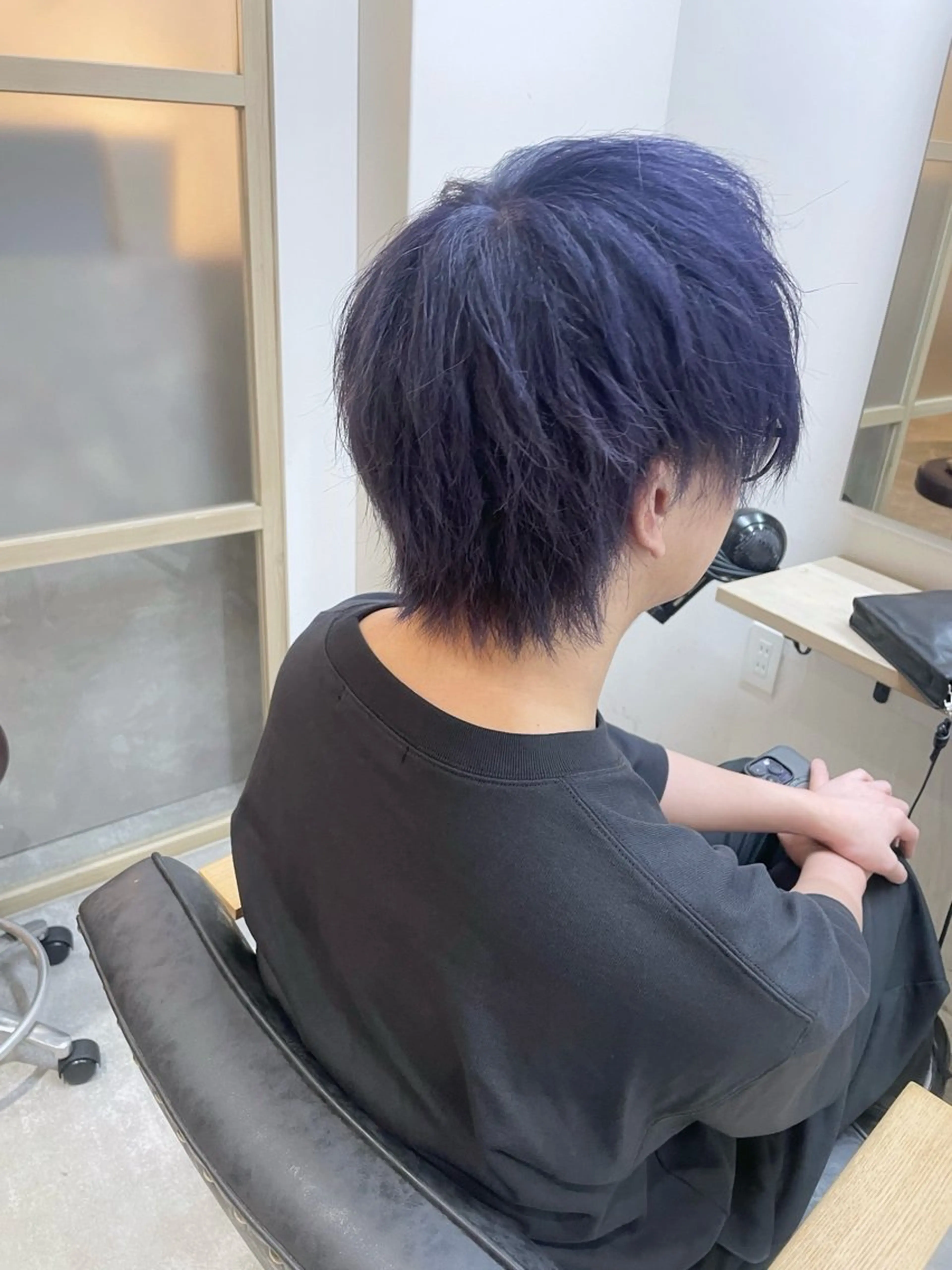 ミディアム カラー メンズ ブルーカラー ブルーバイオレット オレンジ バイオレットカラー カット ヘアカラー トリートメント EMANON新宿南口所属・🦄中性ウルフ ☁️Shiori🦄のヘアスタイル