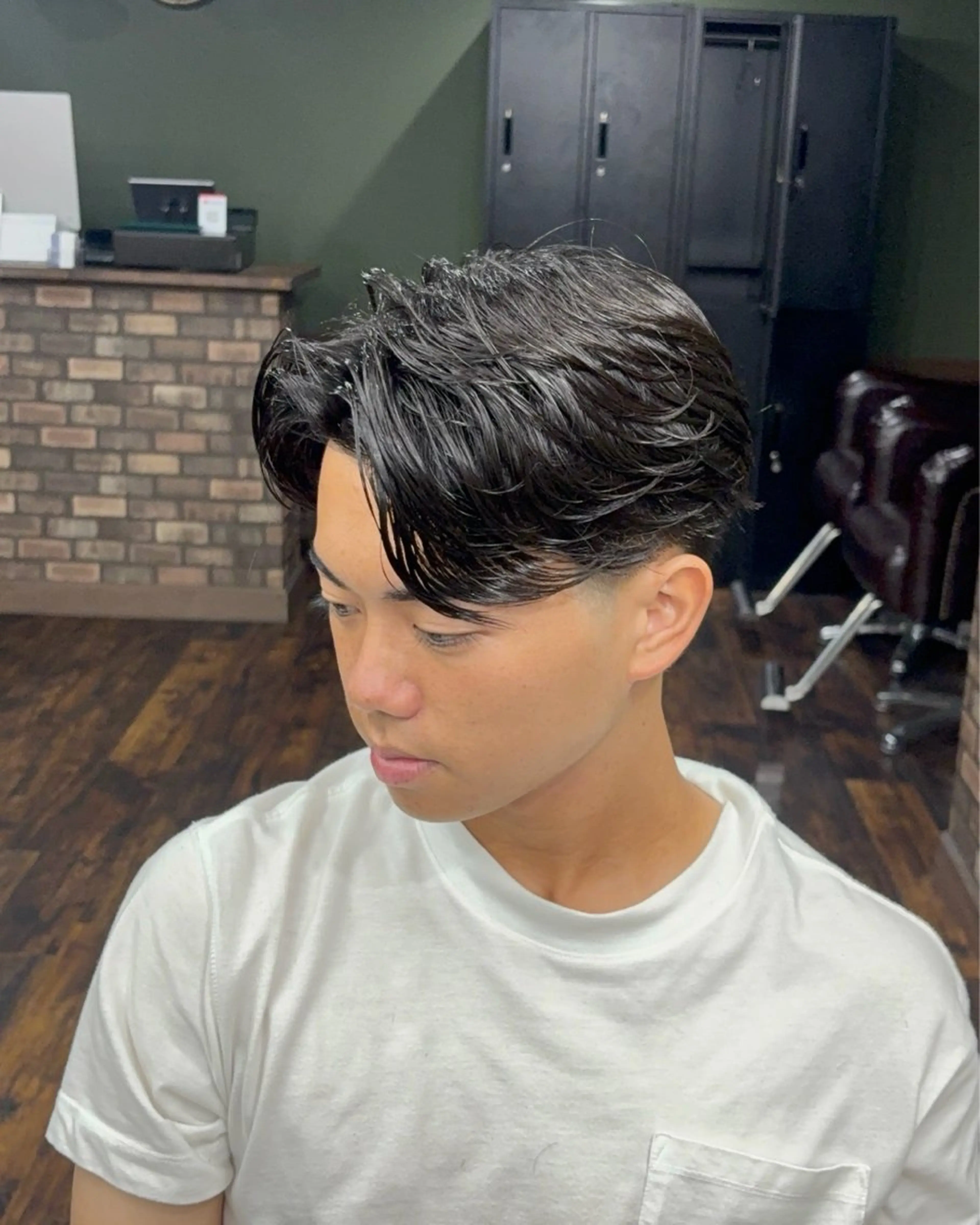 ミディアム Maison 心斎橋店所属・メンズ特化パーマ/ ハイトーンブリーチのヘアスタイル