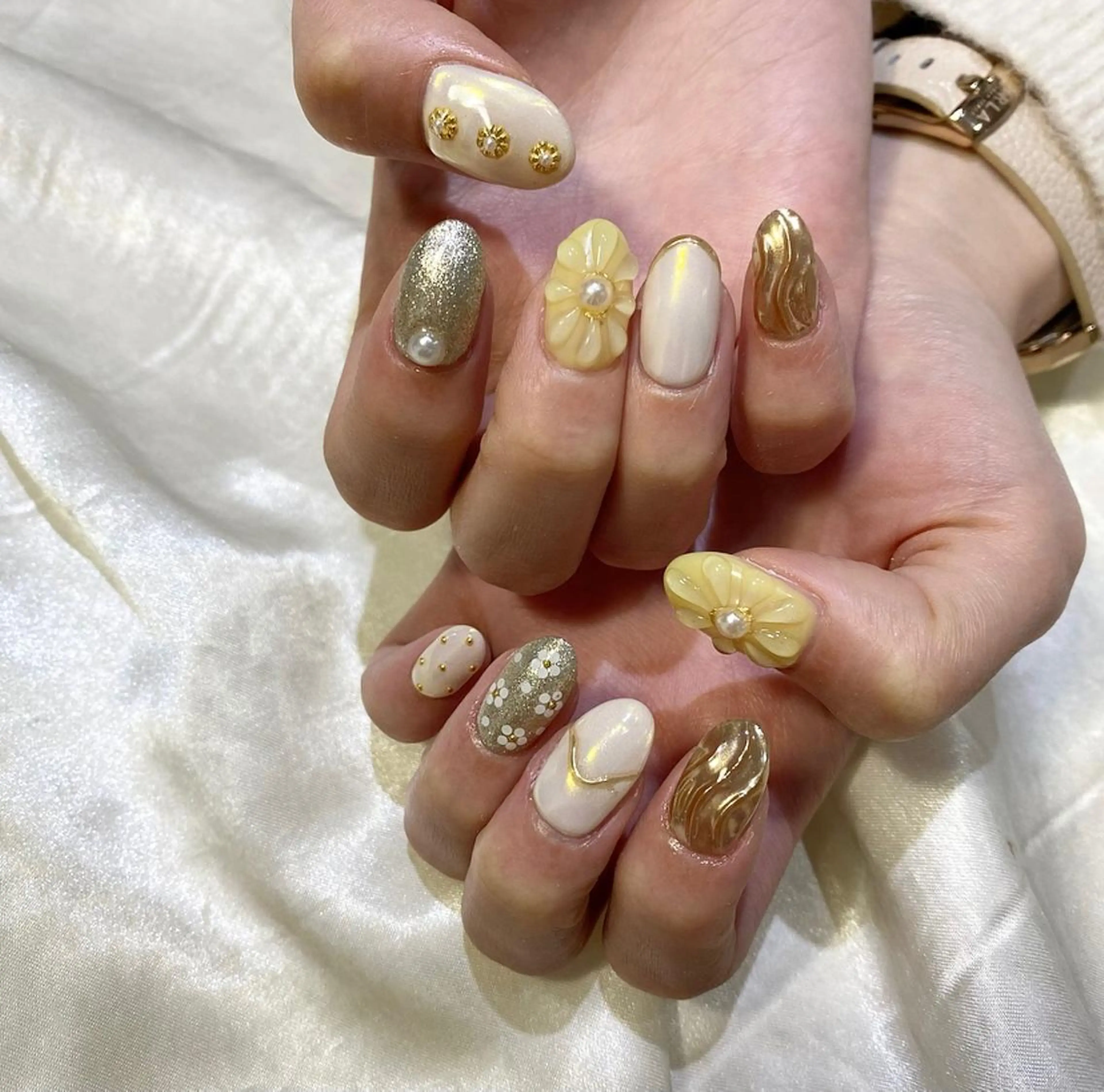 ネイル ハンドネイル 西岡 杏のネイルデザイン