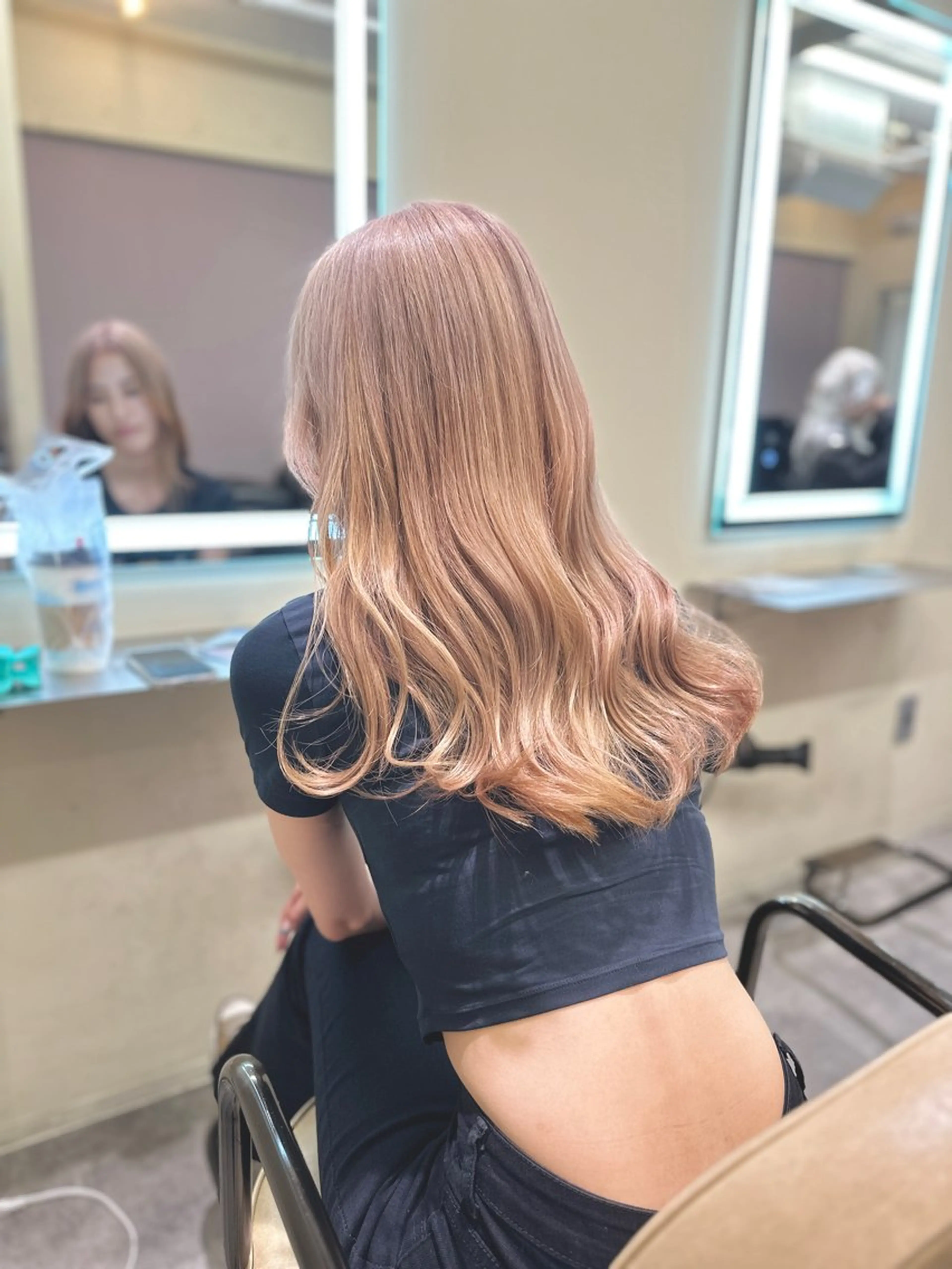 ロング カラー アディクシーカラー バレイヤージュ ブリーチ デザインカラー ダブルカラー カット ヘアカラー トリートメント レイヤーカット nude ヘア大和のヘアスタイル
