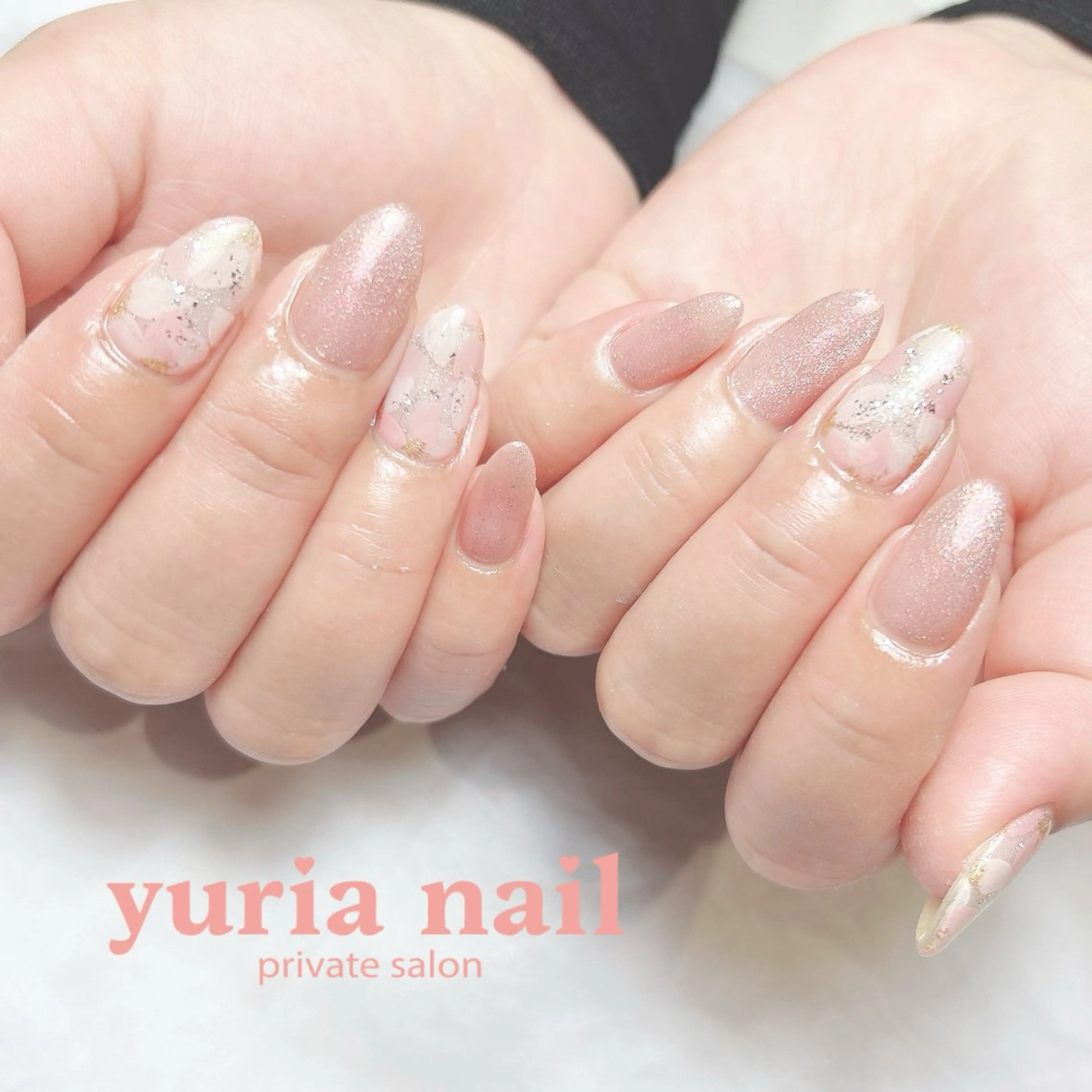 ネイル アートネイル ジェルネイル キラキラネイル マグネットネイル オフィスネイル ハンドネイル 小林 ゆりあのネイルデザイン