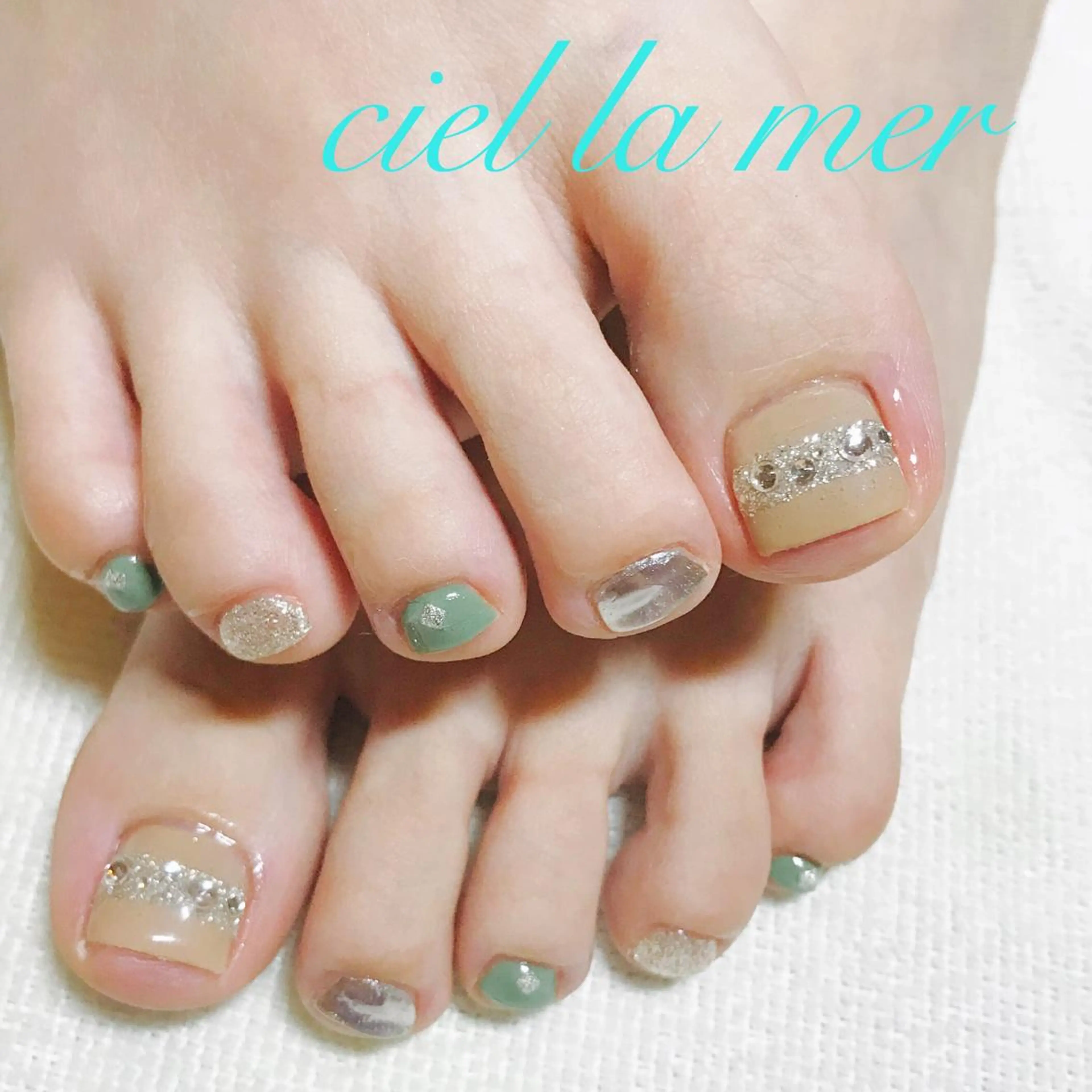 ネイル ハンドネイル フットネイル ciel la merのネイルデザイン