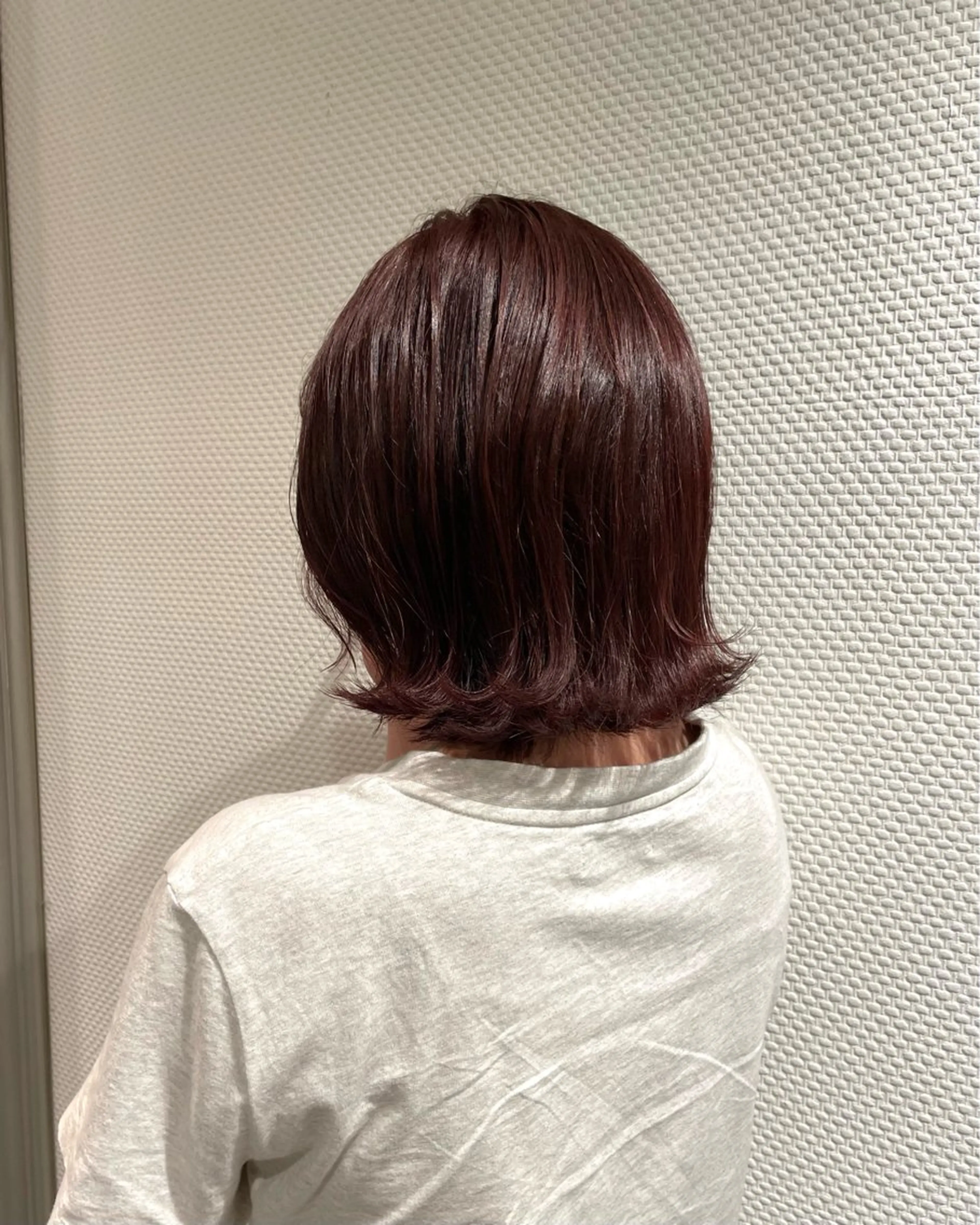 ショート カラー ヘアカラー トリートメント 向坂 亜美のヘアスタイル