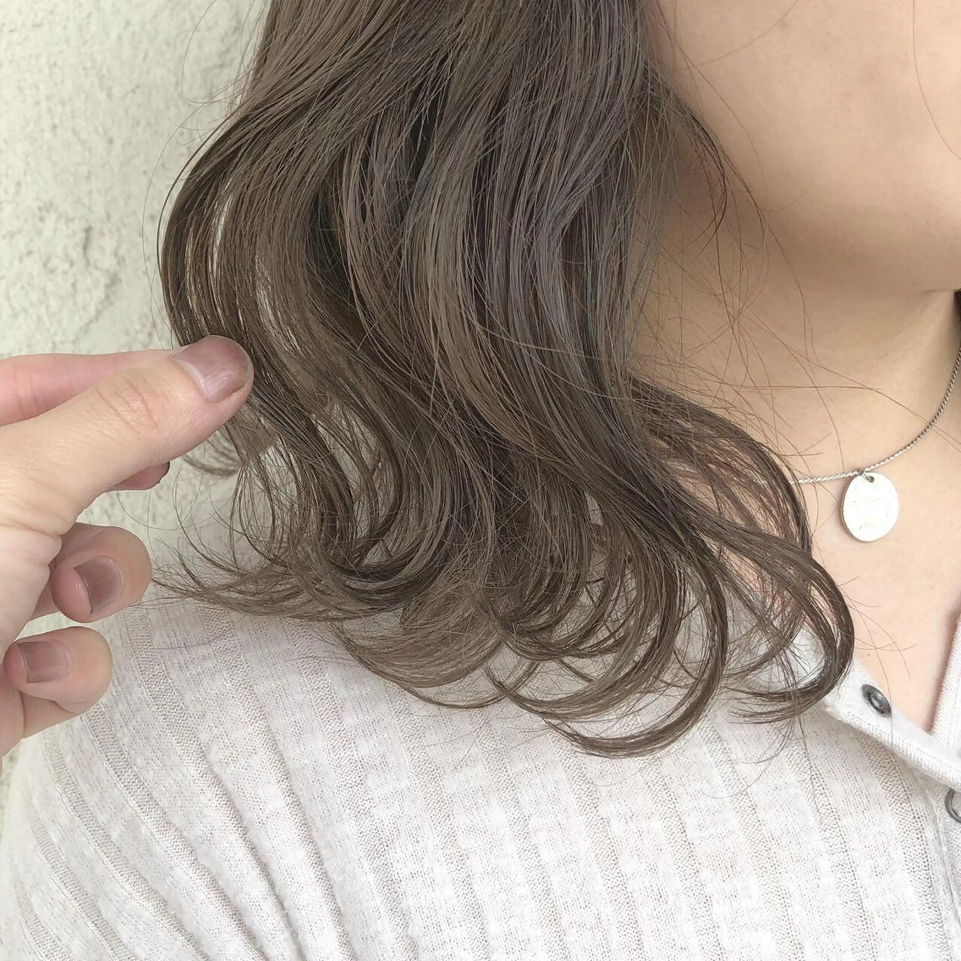 ミディアム カラー ヘアアレンジ キッズ アディクシーカラー バレイヤージュ ミストバング ベージュカラー 黒髪 カラー特化サロン Eir心斎橋のヘアスタイル