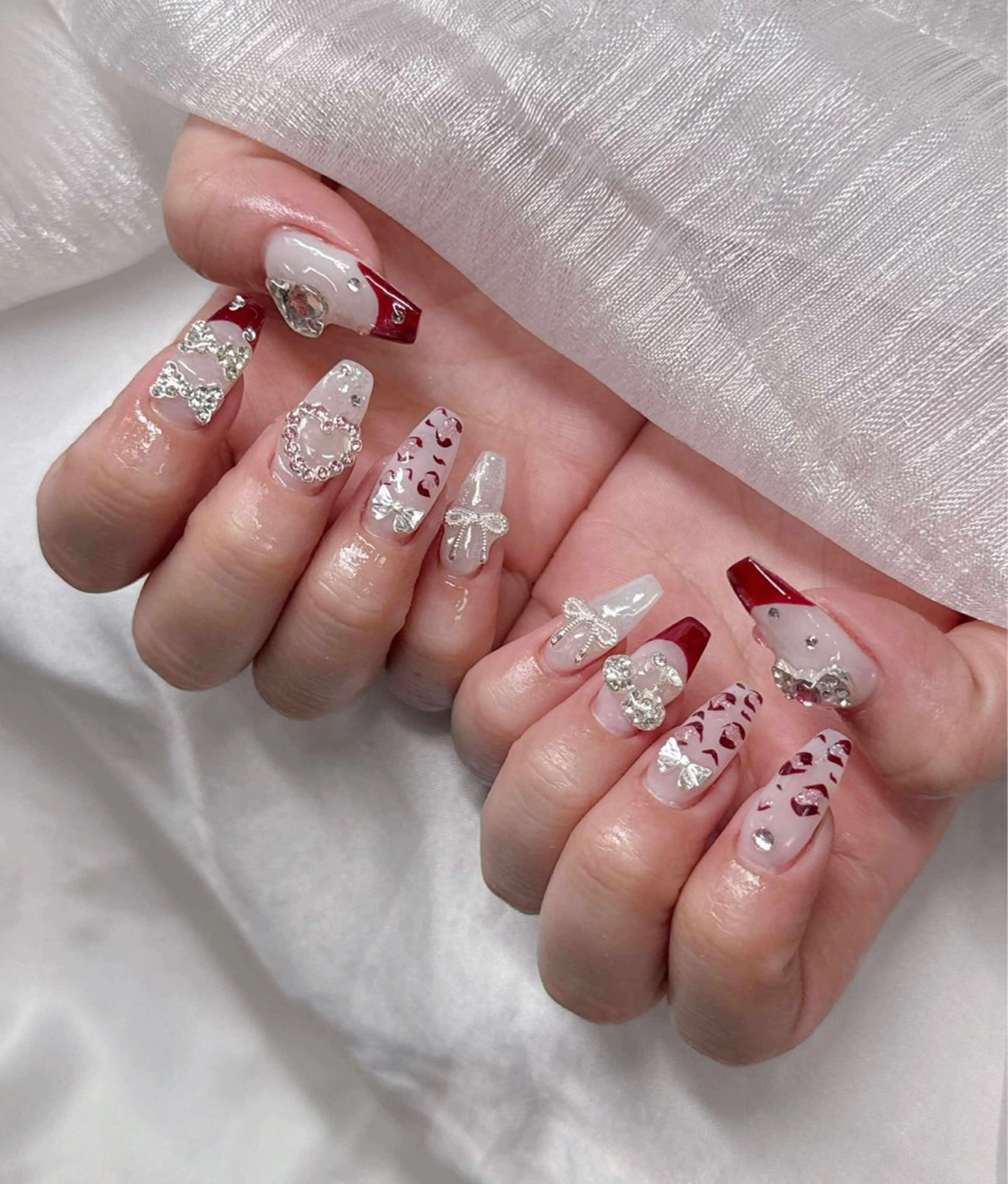ネイル 長さ出し グラデーション 卒業式 キラキラネイル マグネットネイル ハンドネイル Lee Nailsのネイルデザイン