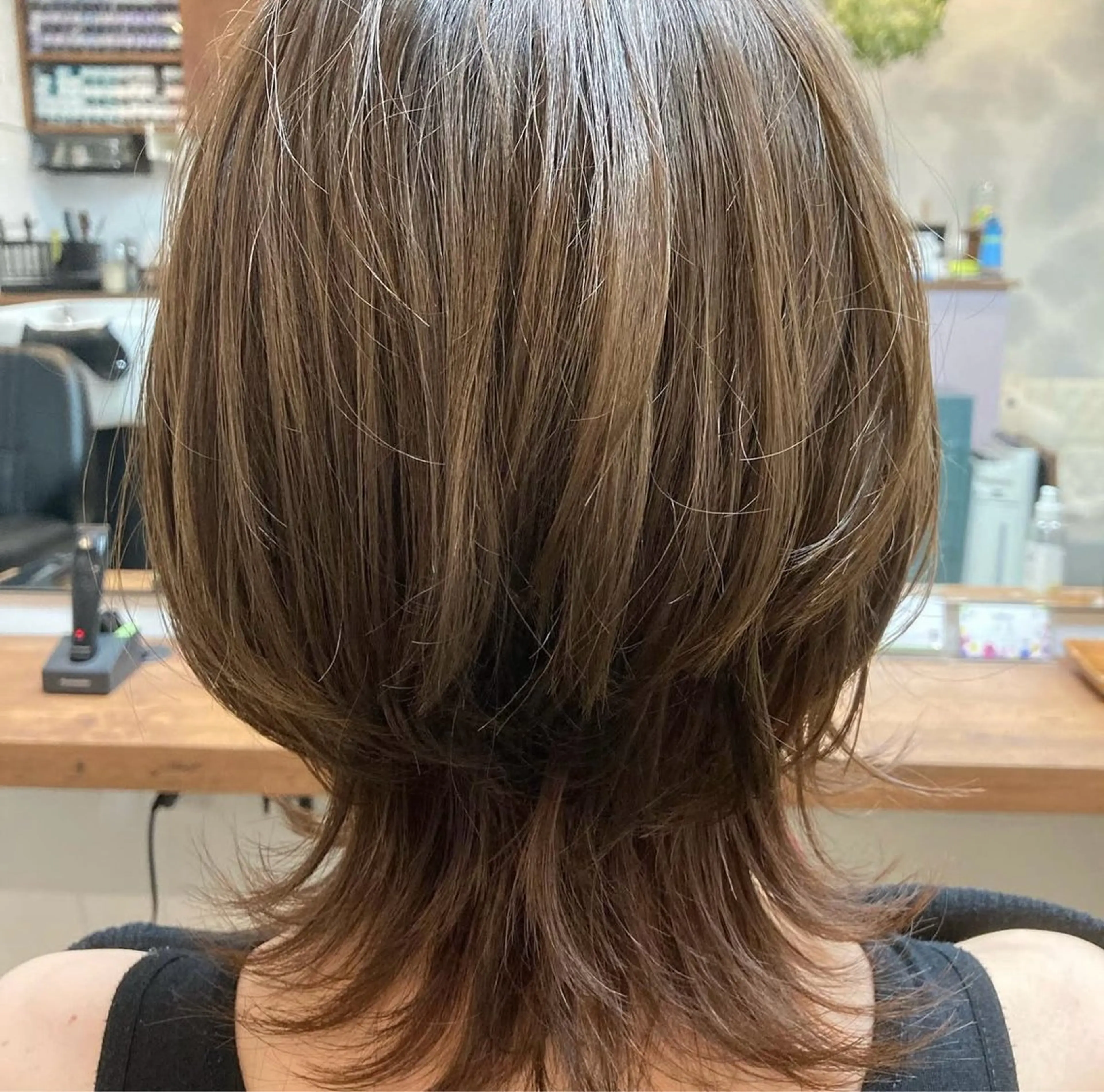 ミディアム くびれヘア ウルフカット SALON paljon Hair&Nail所属・ヘア＆ネイル＆アイ サロンパルヨンのマツエク・マツパデザイン